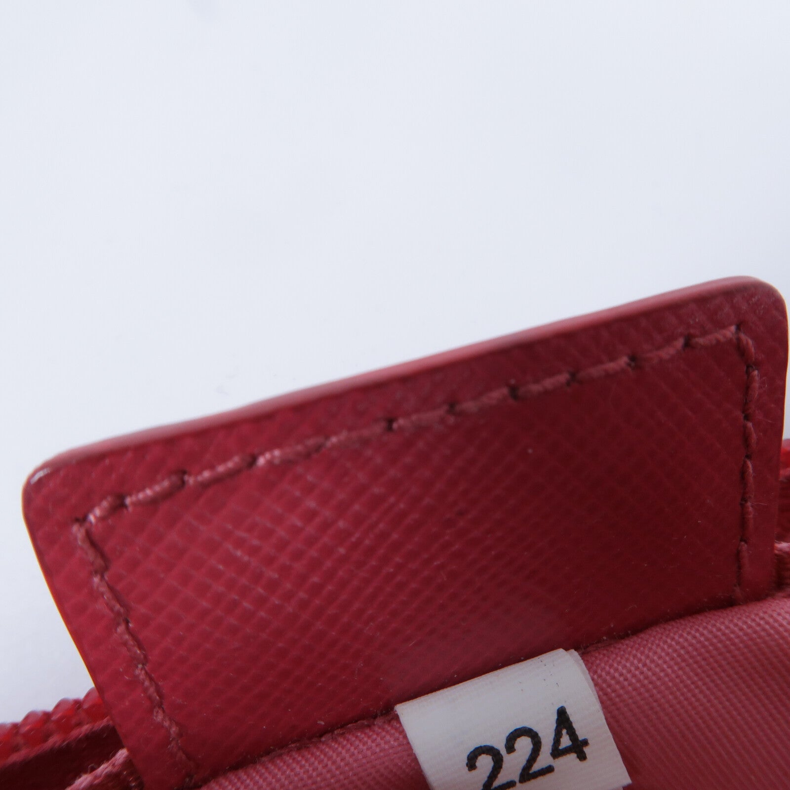 PRADA 尼龍Pouch小袋