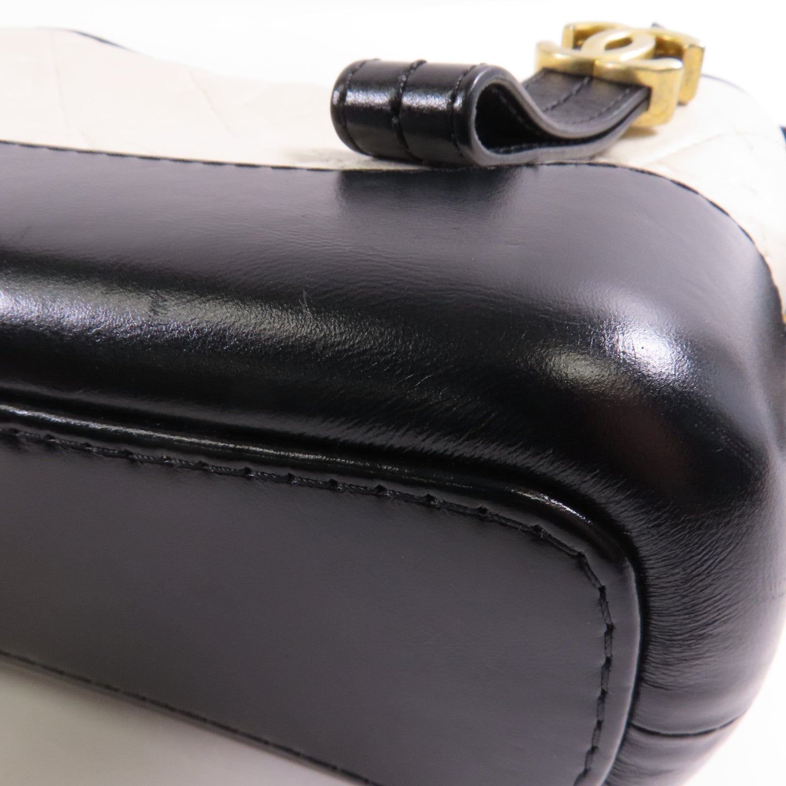 CHANEL 牛皮皮革Gabrielle Small金扣鏈帶肩背袋