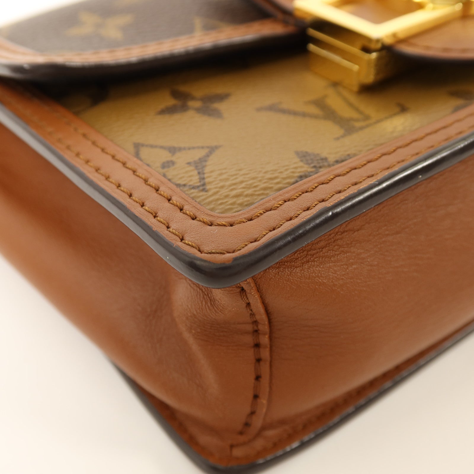 LOUIS VUITTON Monogram Reverse Dauphinec金扣鏈帶肩背袋