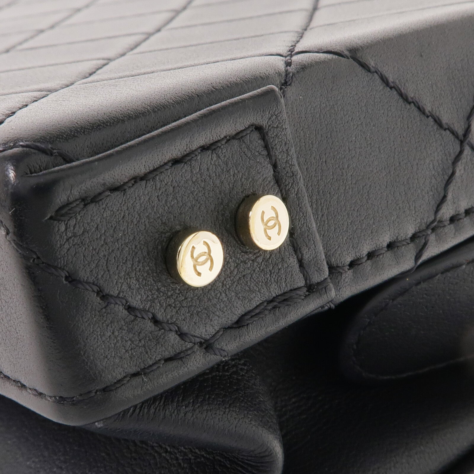 CHANEL 牛皮皮革Vanity Case金扣手挽肩背兩用袋