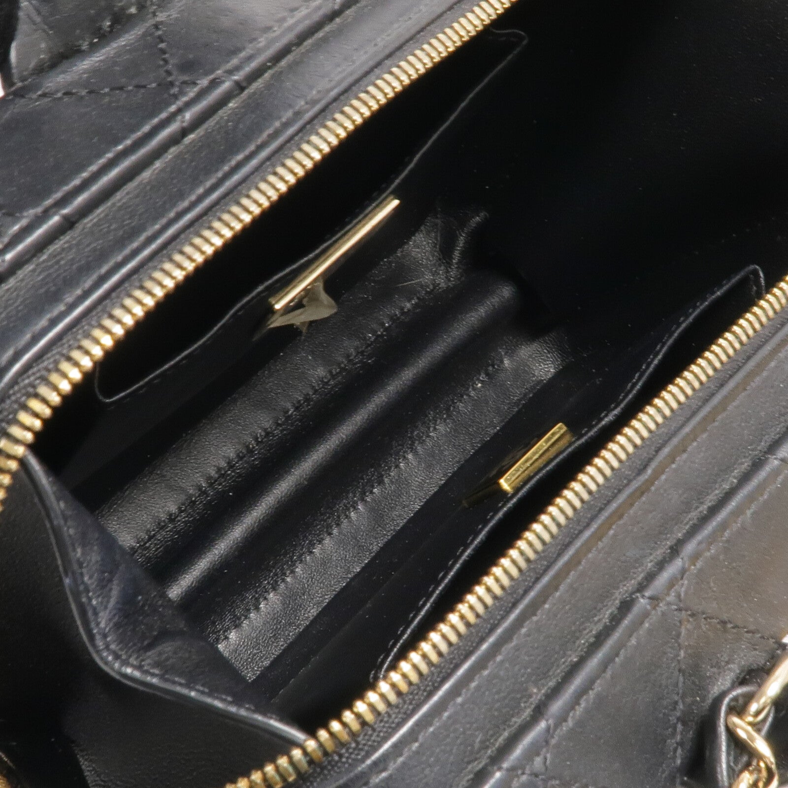 CHANEL 【激減優惠】牛皮皮革Vanity Case金扣手挽肩背兩用袋