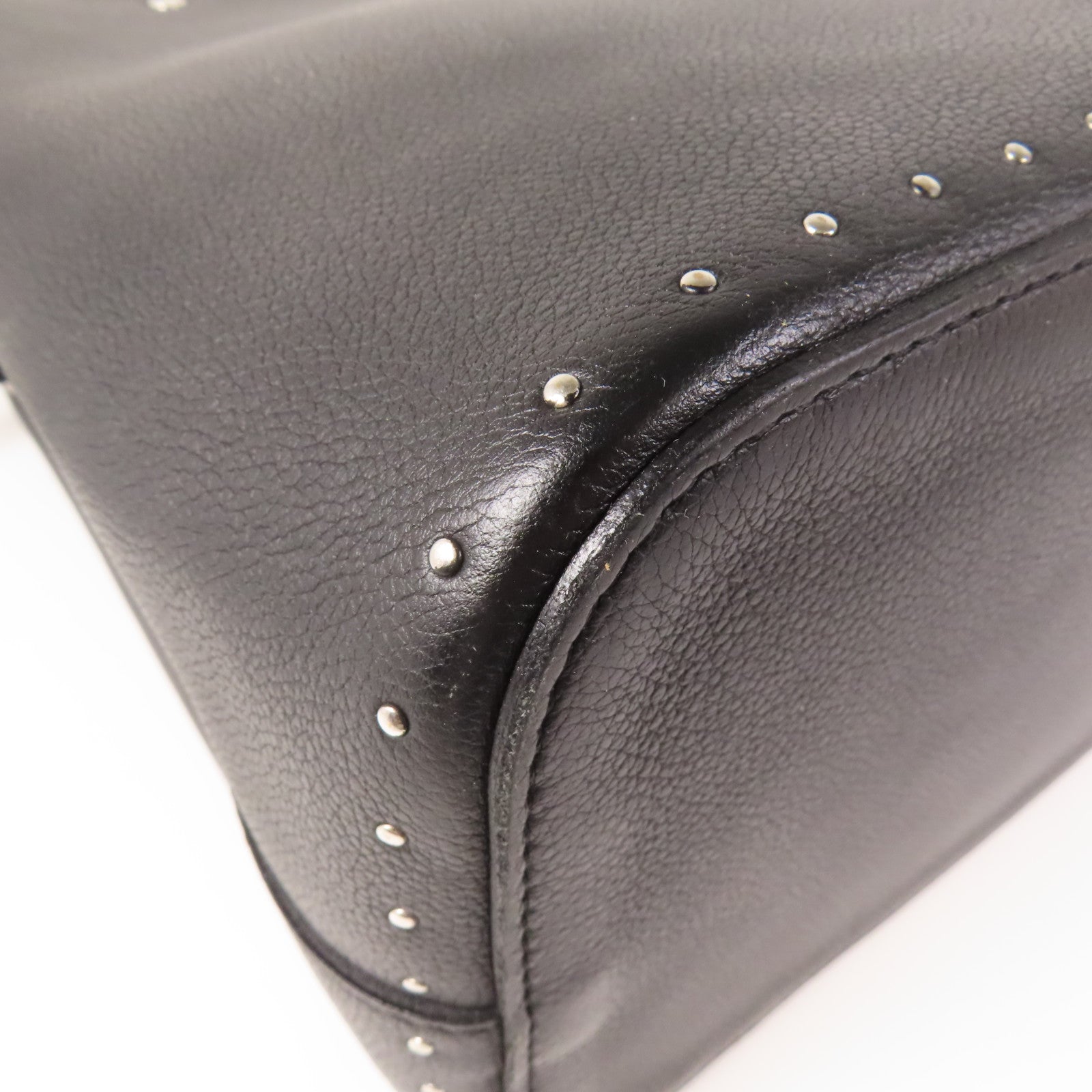 LOUIS VUITTON 牛皮皮革Rock Me Bucket Studs銀扣肩背袋
