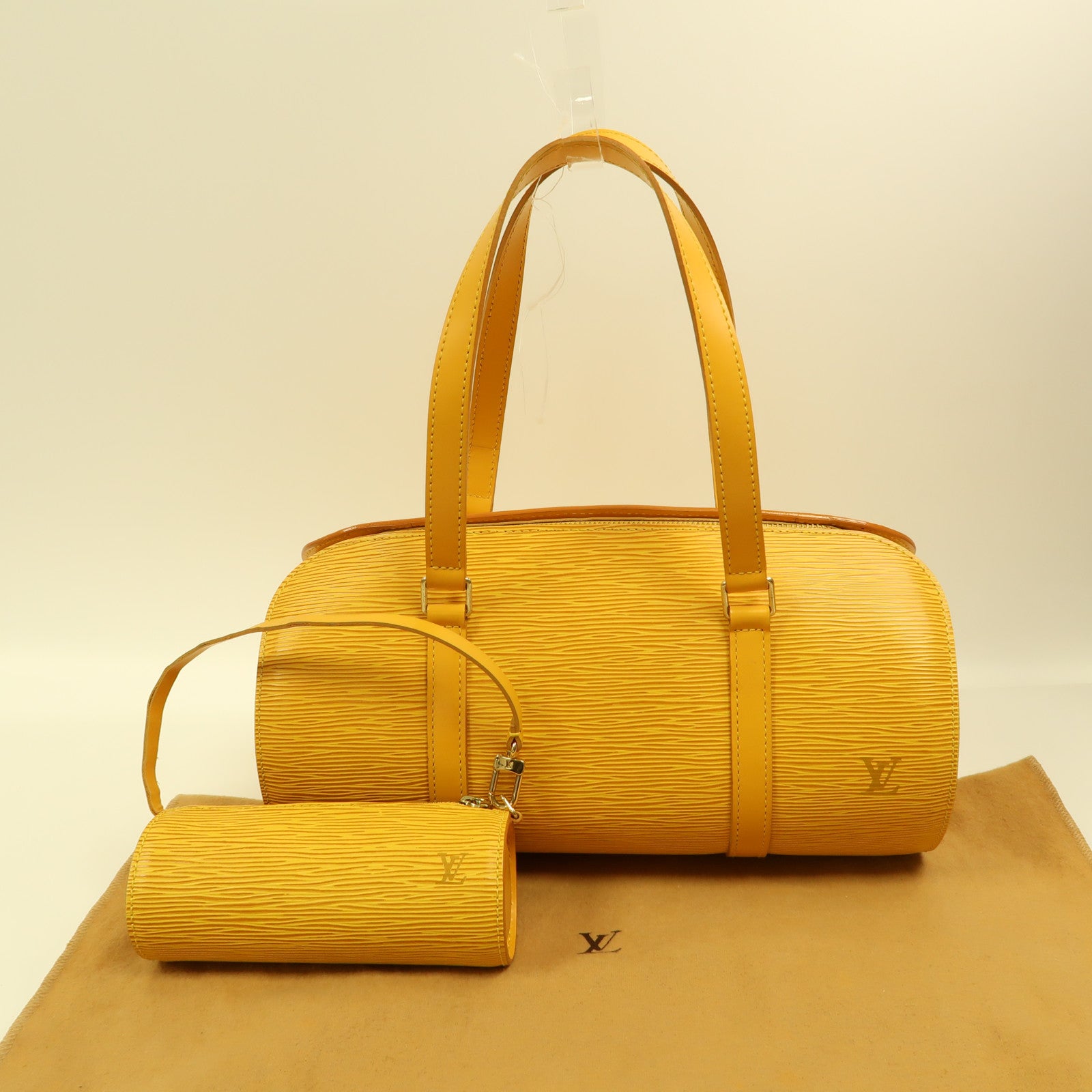 LOUIS VUITTON Epi皮革Soufflot金扣手挽袋黃色