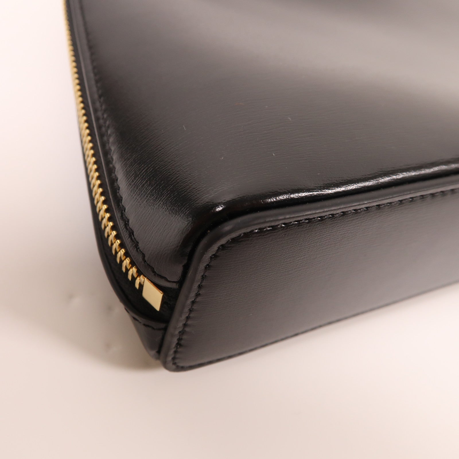 CELINE 牛皮皮革Pouch金扣手拿包