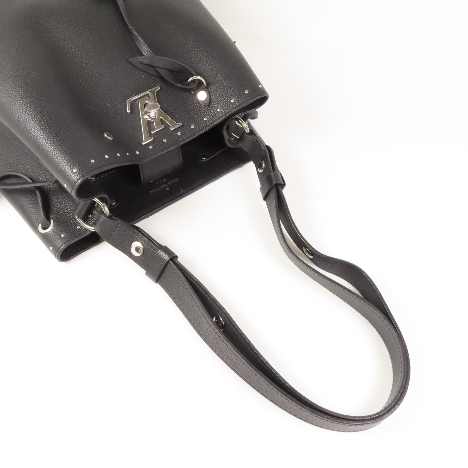 LOUIS VUITTON 牛皮皮革Rock Me Bucket Studs銀扣肩背袋