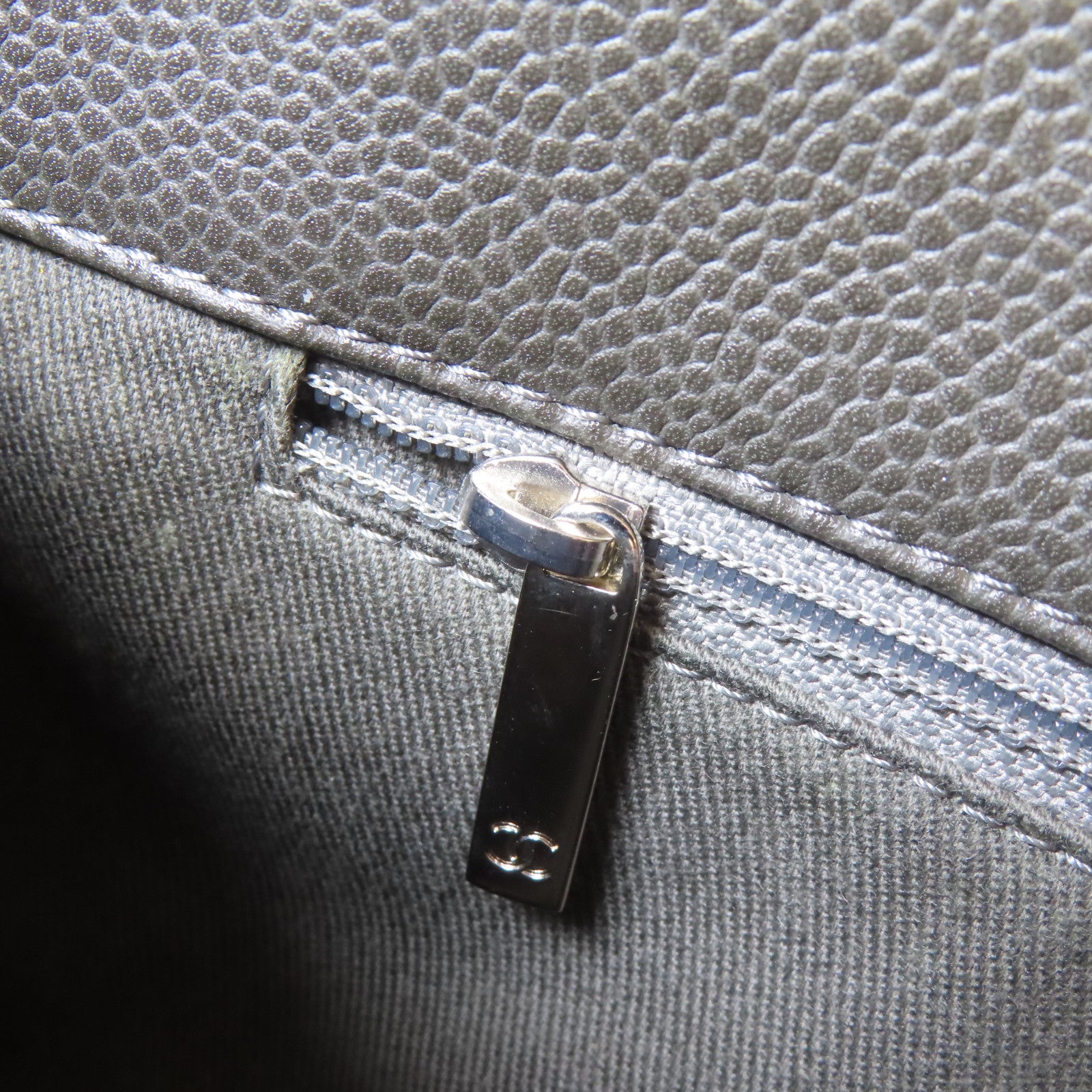 CHANEL 【激減優惠】菱格牛皮皮革Chain Shoulder Bag銀扣鏈帶肩背袋灰褐色