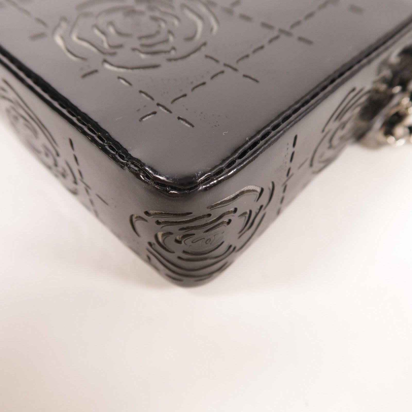 CHANEL 漆皮皮革Shoulder Bag銀扣鏈帶肩背袋