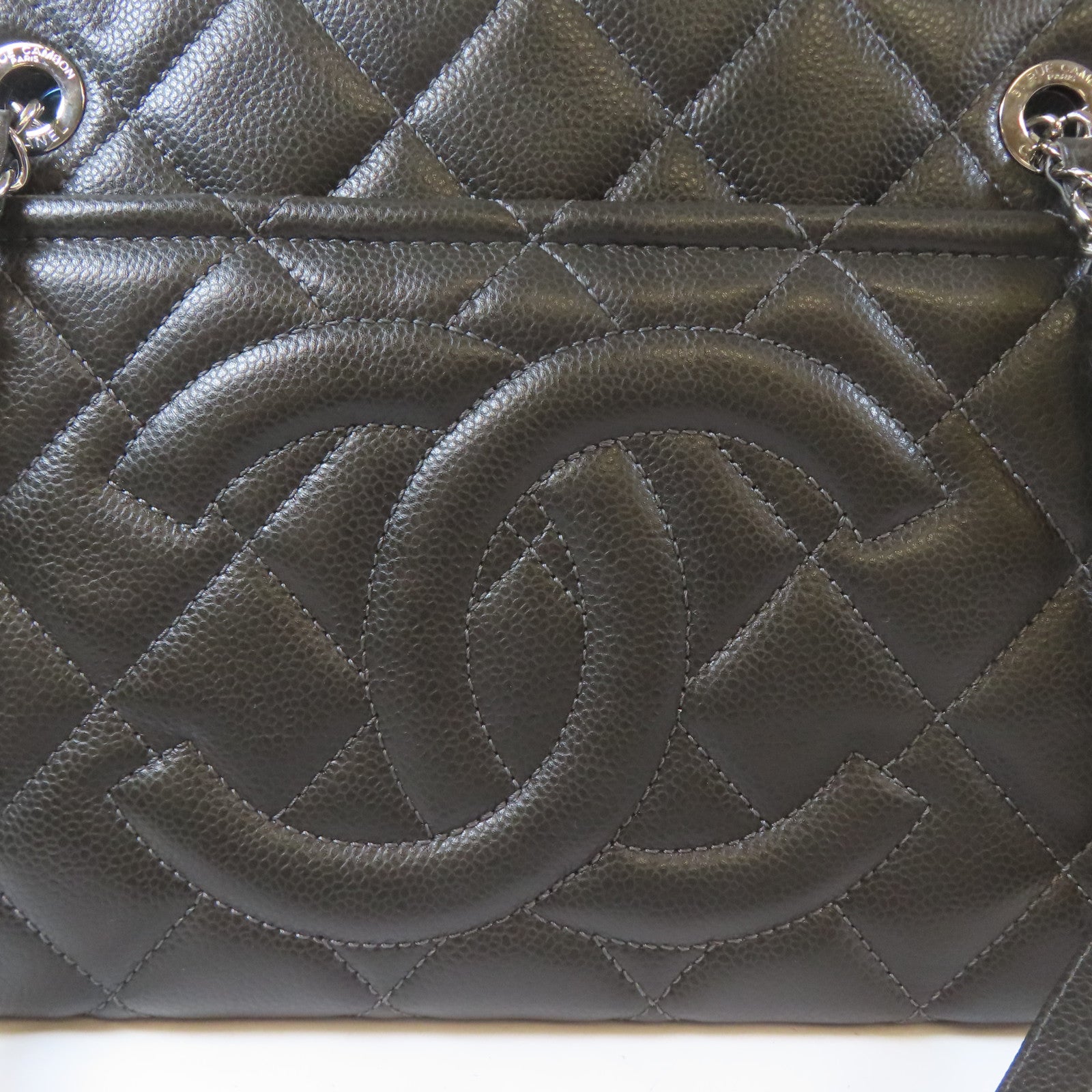 CHANEL 【激減優惠】菱格牛皮皮革Chain Shoulder Bag銀扣鏈帶肩背袋灰褐色
