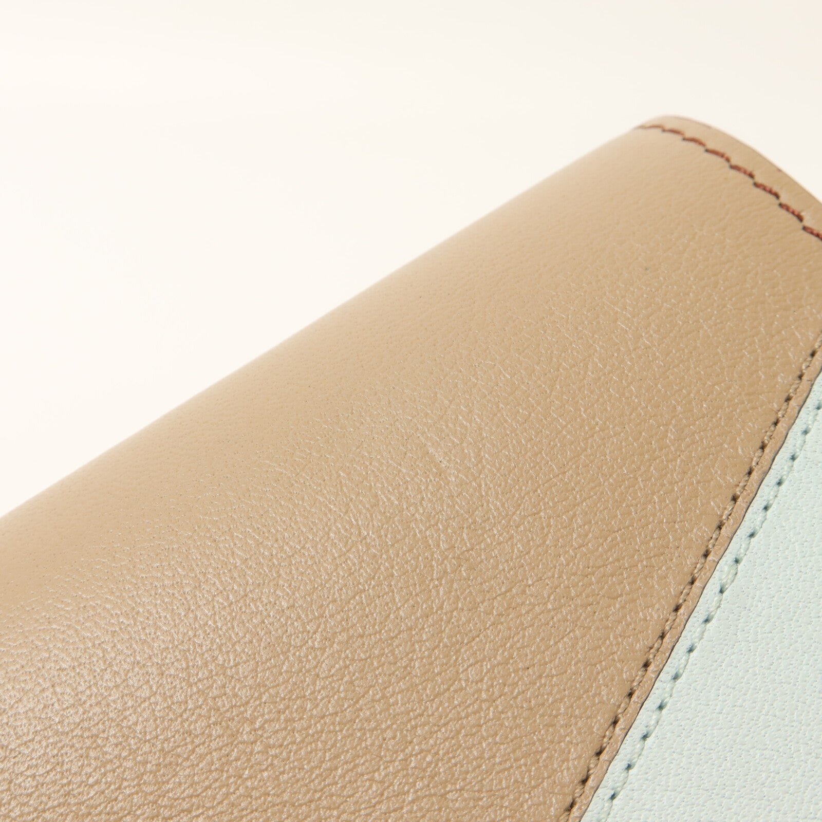 LOEWE 牛皮皮革Puzzle Slim Compact Wallet錢包
