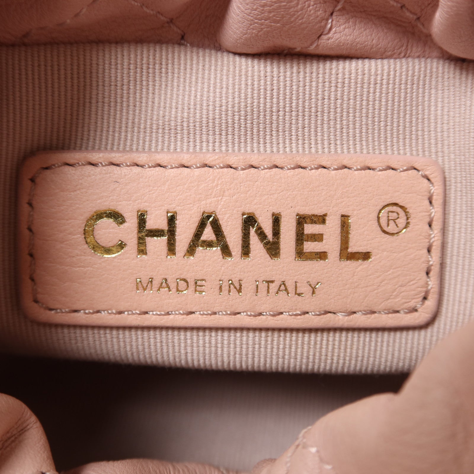 CHANEL 【激減優惠】羊皮皮革Bucket Pearl Bag金扣肩背袋