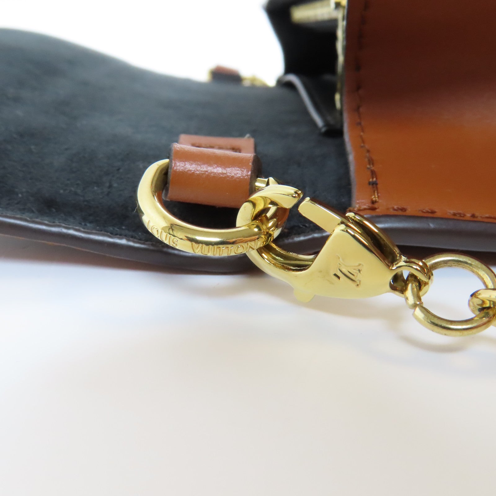 LOUIS VUITTON Monogram Reverse Dauphine金扣鏈帶肩背袋啡色