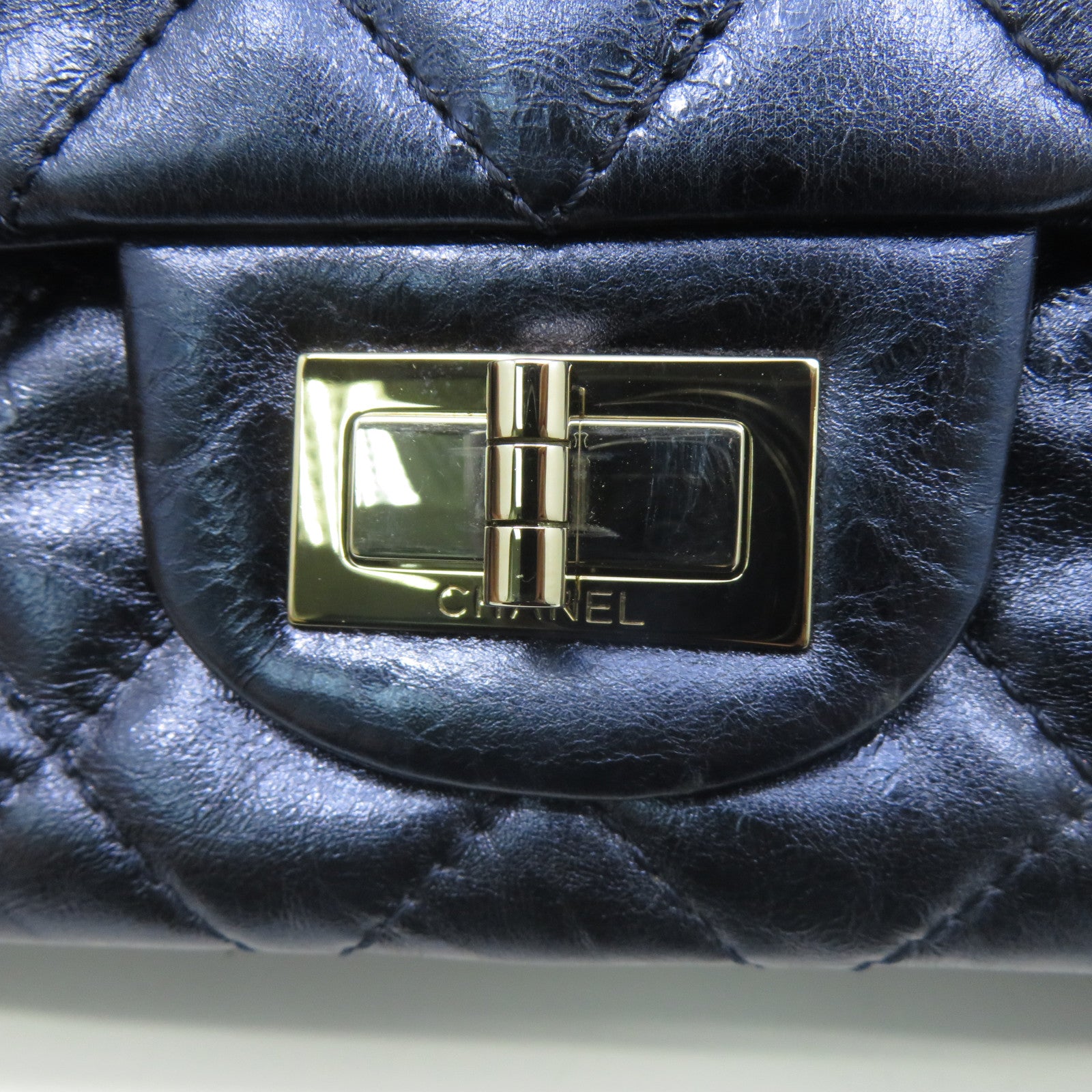 CHANEL **【清倉大減價】菱格牛皮皮革2.55 Chain Shoulder銀扣鏈帶肩背袋藍色