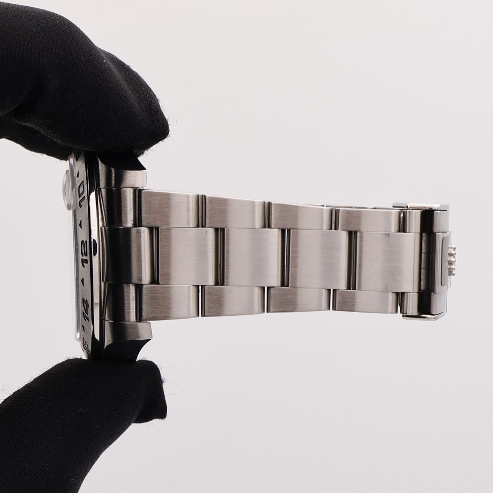 ROLEX Explorer II 216570