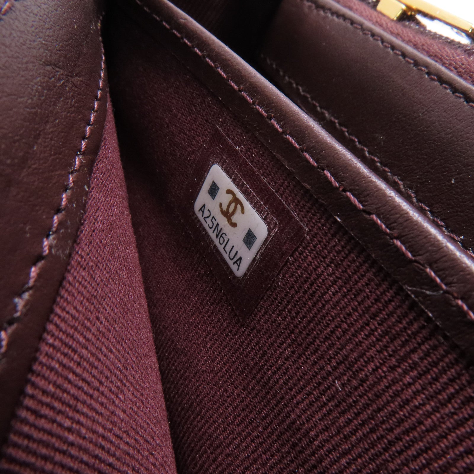 CHANEL 牛皮皮革Long Wallet金扣長錢包