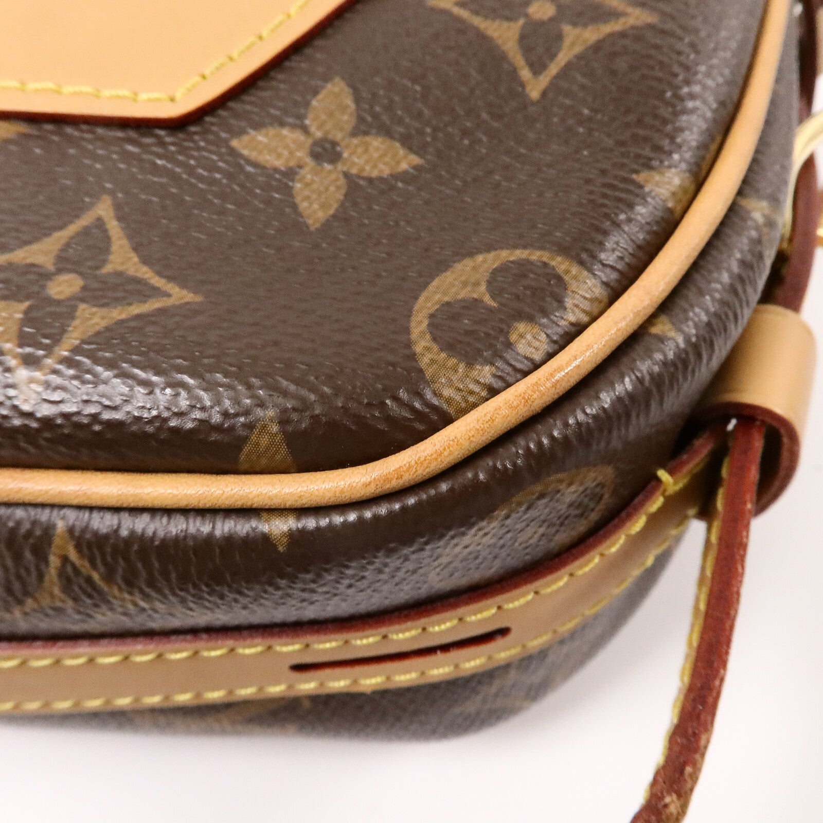 LOUIS VUITTON Monogram Boite Chapeau Souple MMBoite Chapeau Souple MM金扣肩背袋