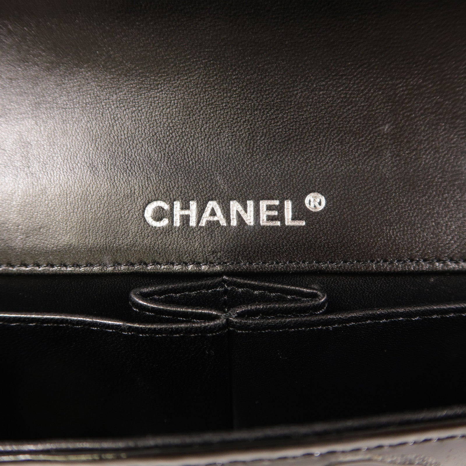 CHANEL 漆皮皮革Shoulder Bag銀扣鏈帶肩背袋