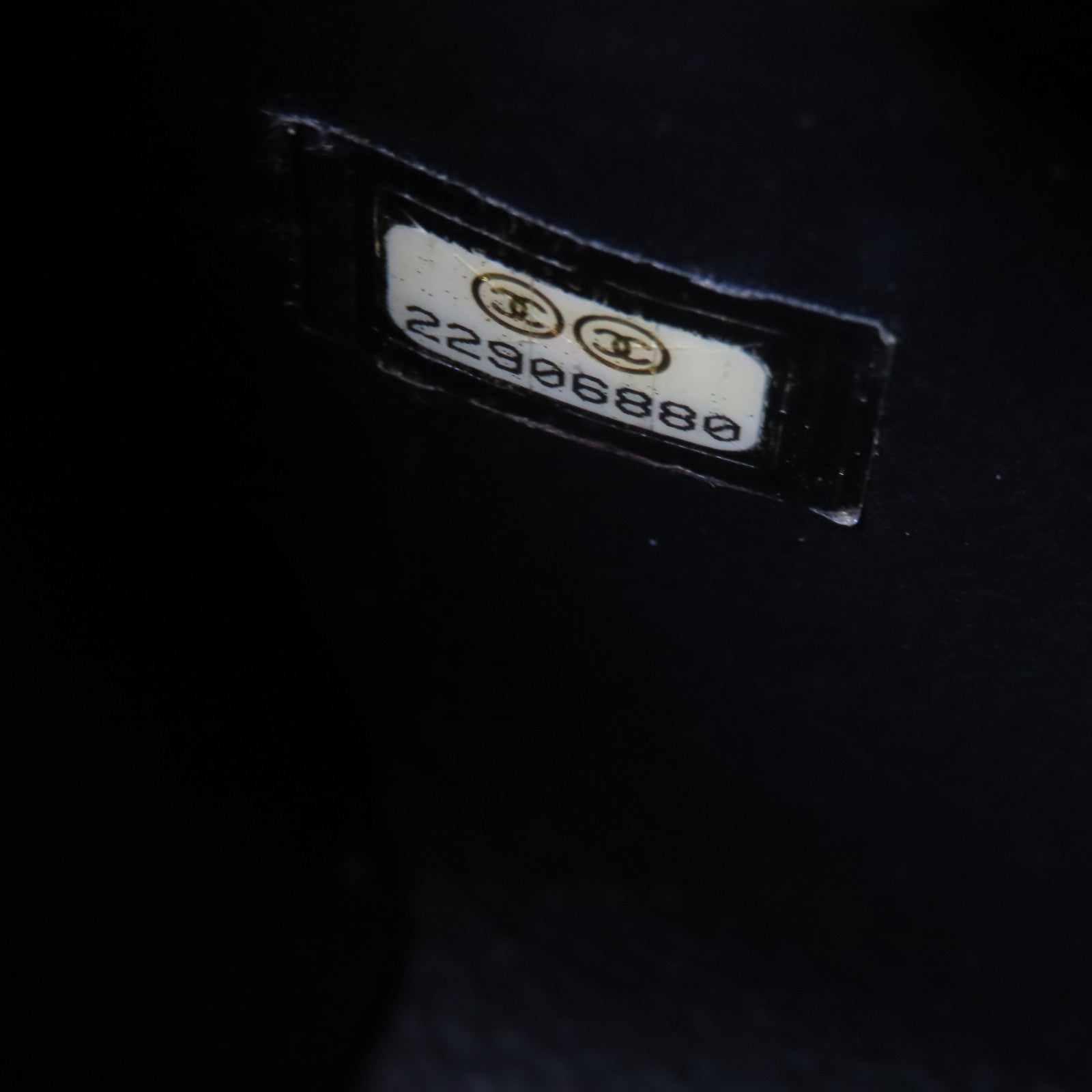 CHANEL 菱格Caviar皮革Chain Shoulder金扣鏈帶肩背袋黑色