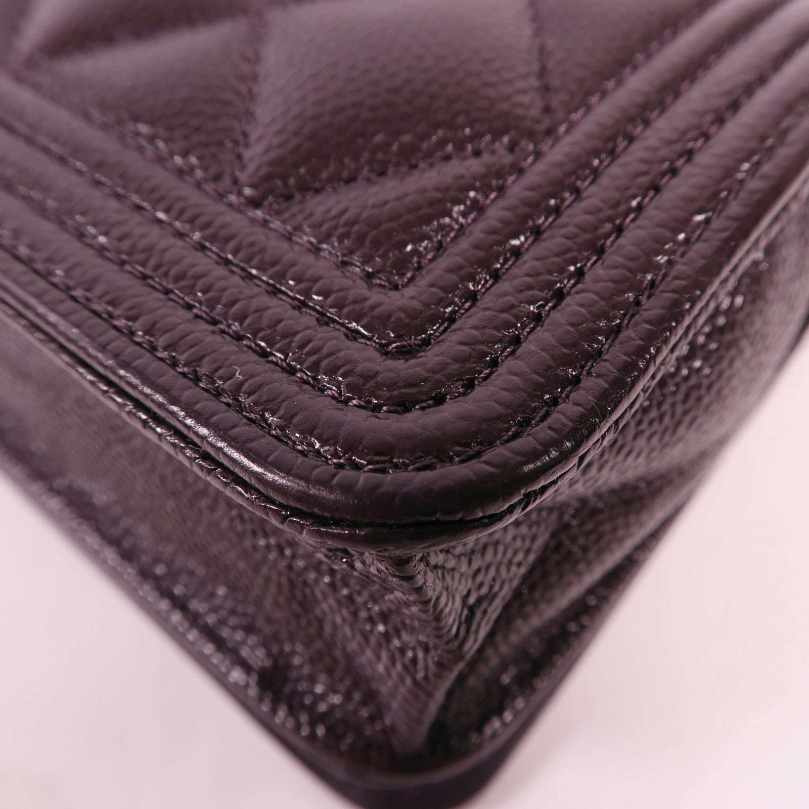 CHANEL 牛皮皮革Boy WOC Wallet On Chain金扣鏈帶肩背袋