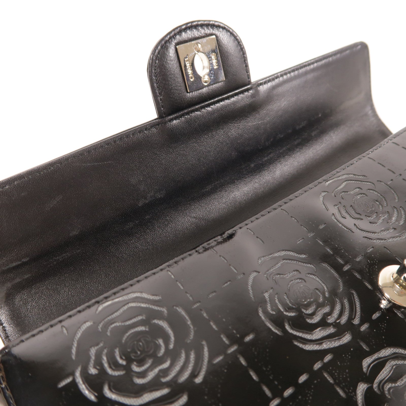 CHANEL 漆皮皮革Shoulder Bag銀扣鏈帶肩背袋