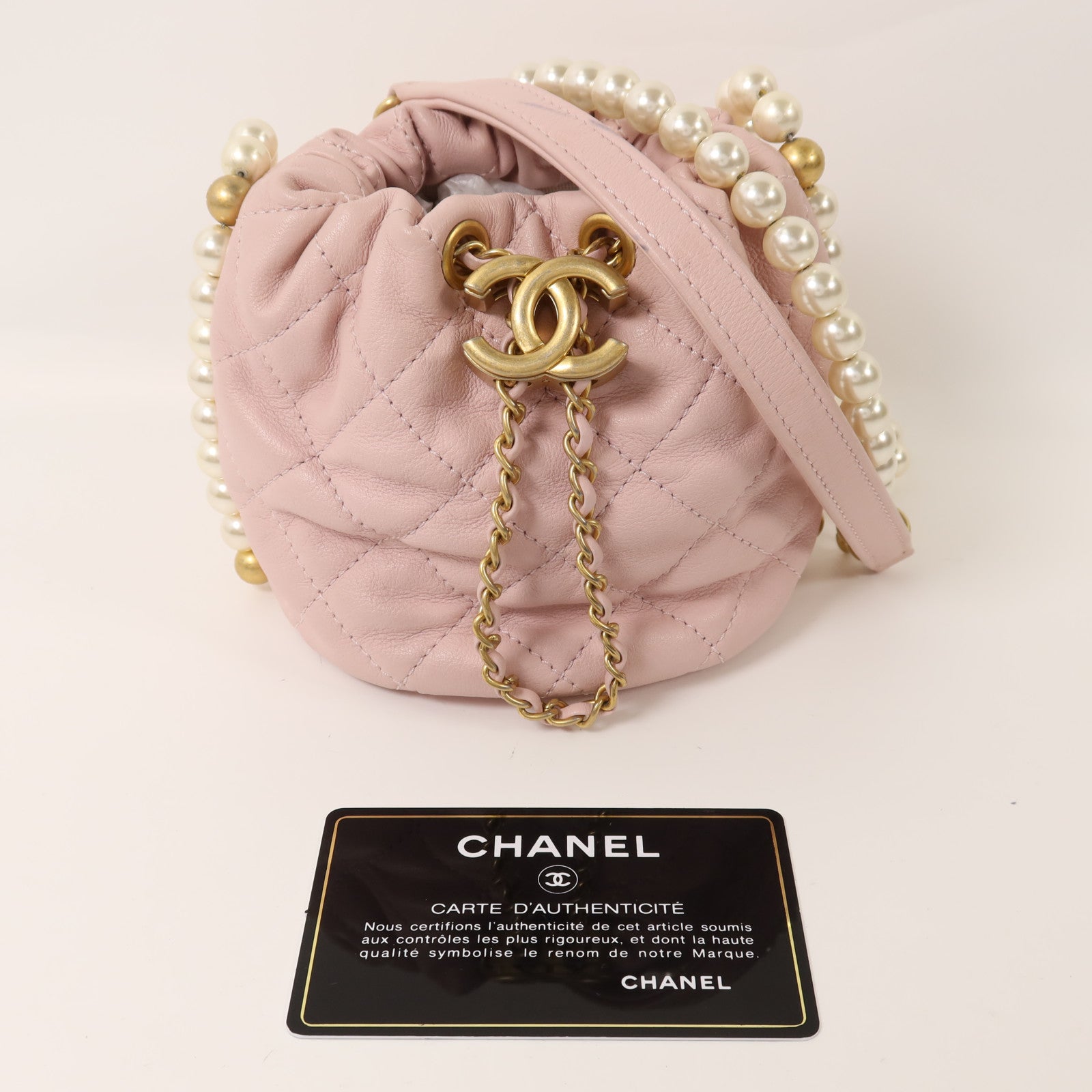 CHANEL 【激減優惠】羊皮皮革Bucket Pearl Bag金扣肩背袋