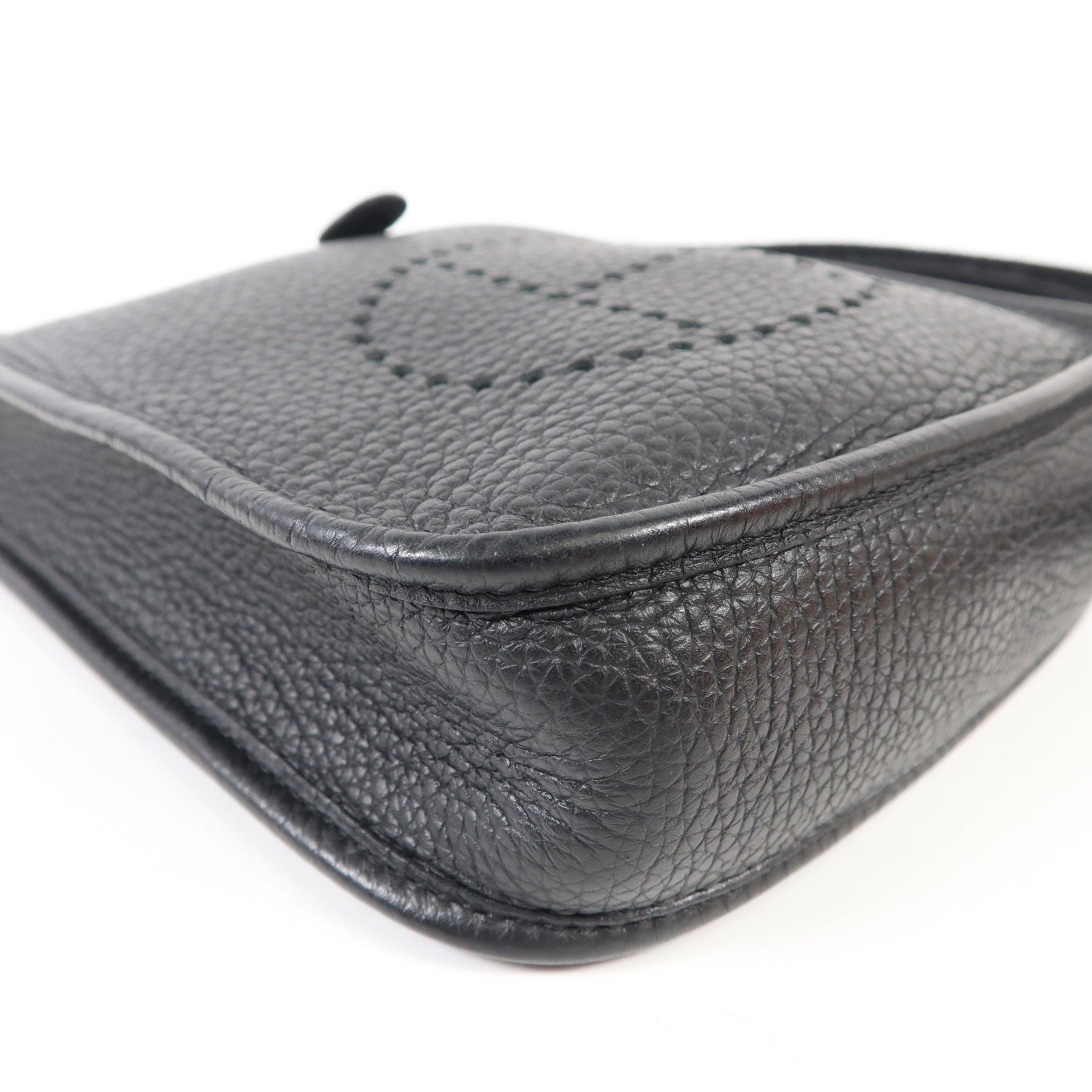 HERMES Clemence皮革Evelyne TPM金扣肩背袋89/Noir