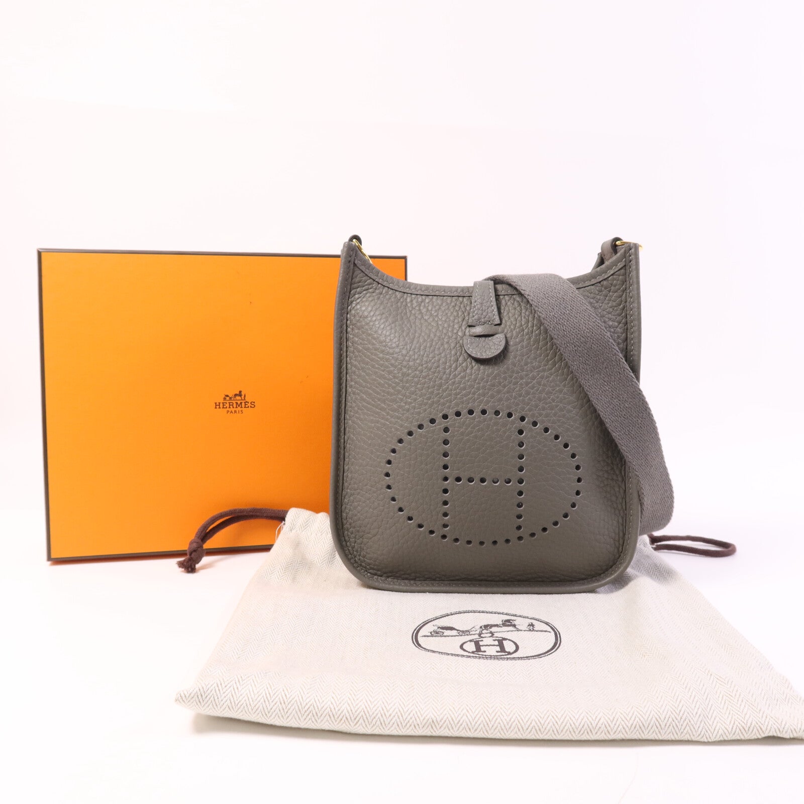 HERMES Clemence皮革Evelyne TPM金扣肩背袋Gris Meyer