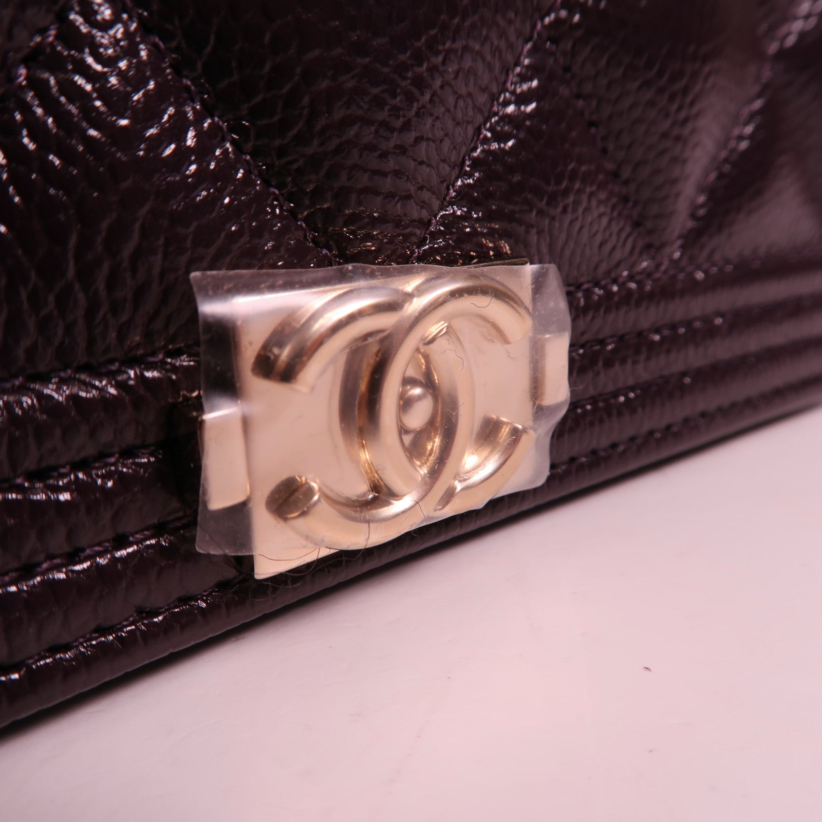 CHANEL 牛皮皮革Boy WOC Wallet On Chain金扣鏈帶肩背袋