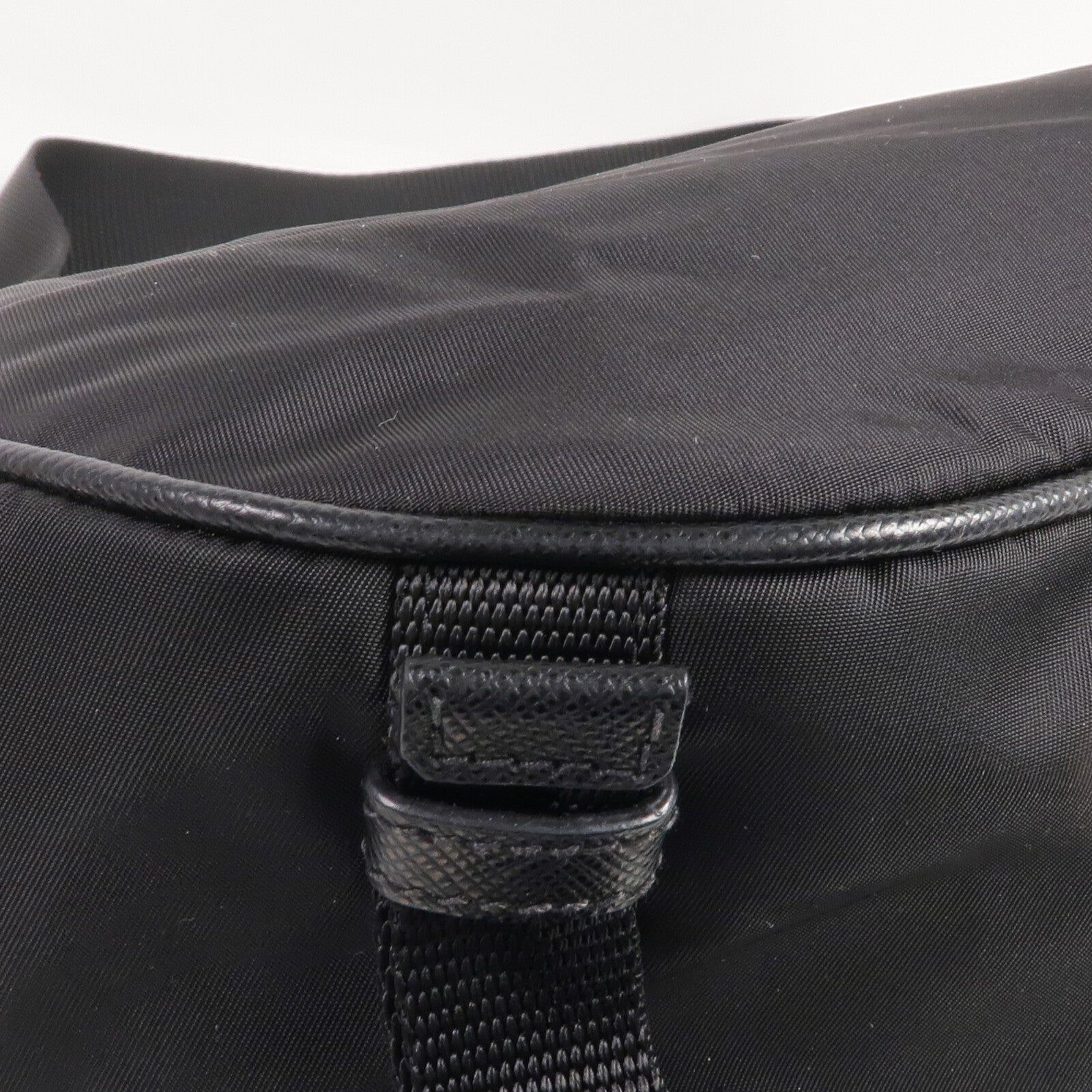 PRADA 尼龍Shoulder Bag銀扣肩背袋