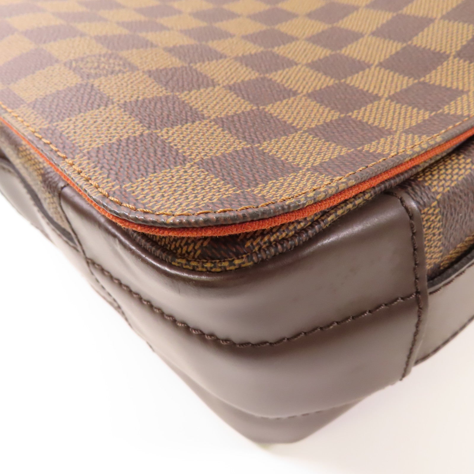 LOUIS VUITTON Damier Bastille金扣肩背袋