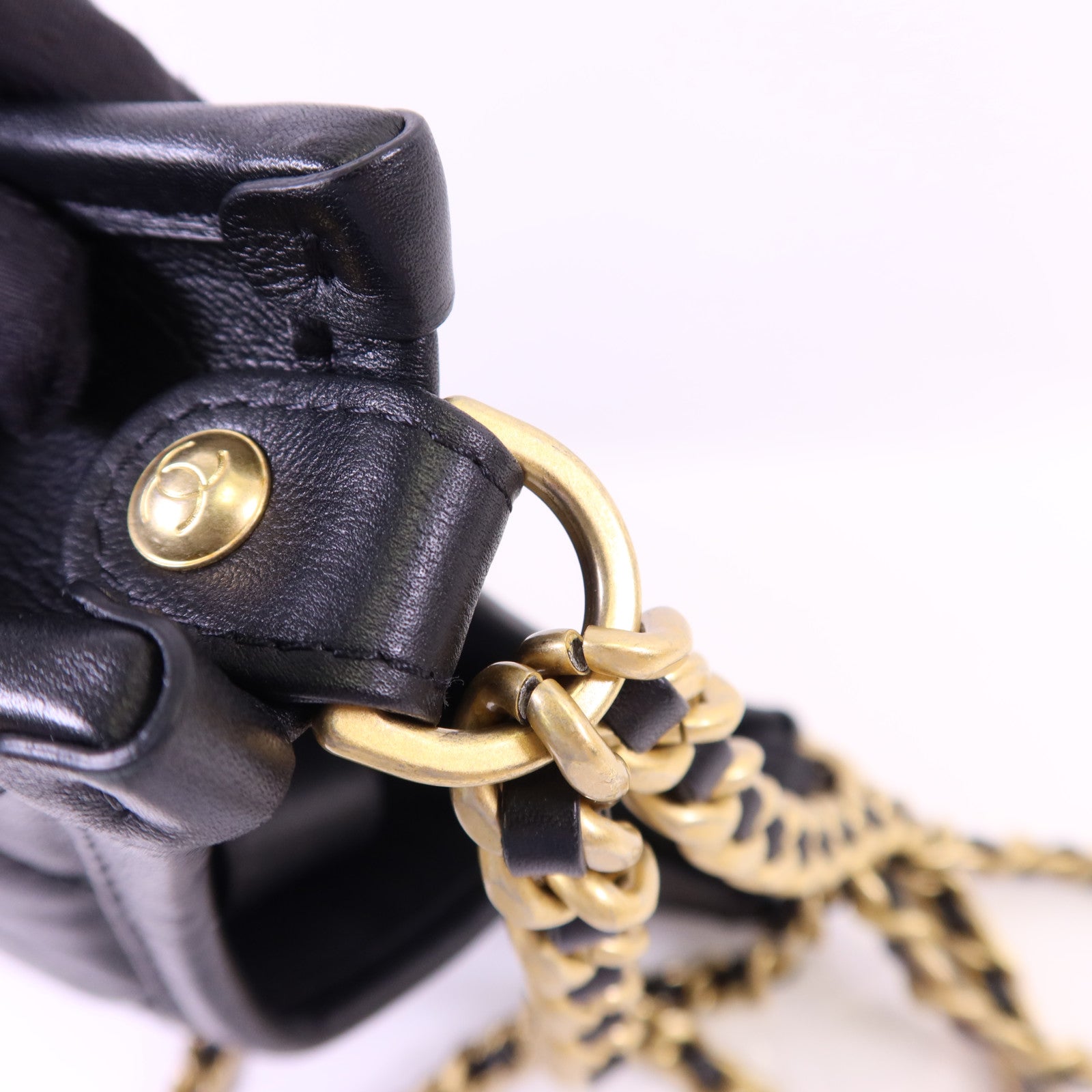 CHANEL 牛皮皮革24S Hobo金扣鏈帶肩背袋