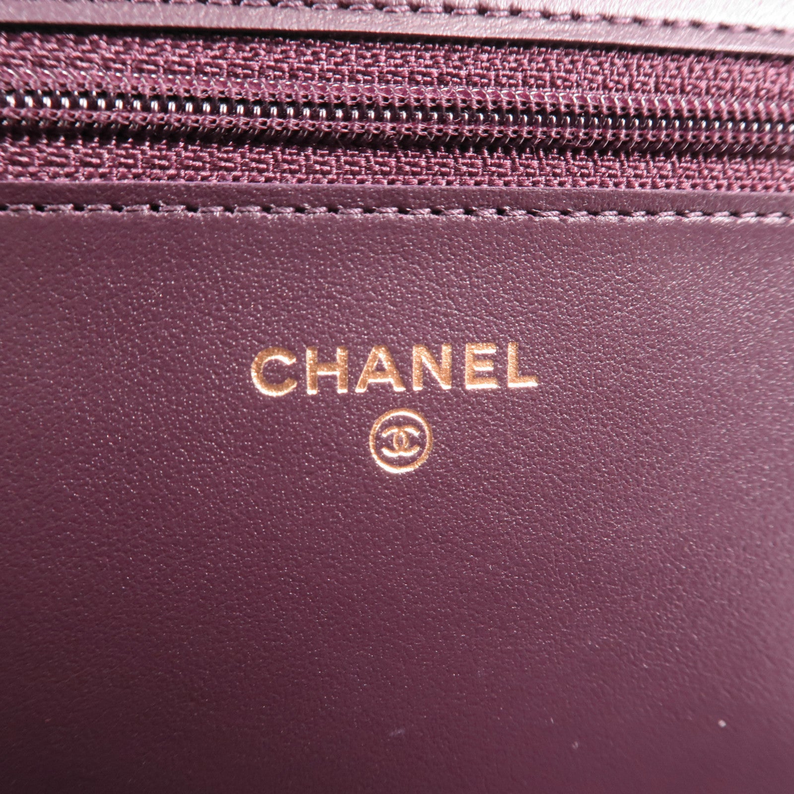 CHANEL 牛皮皮革Boy WOC Wallet On Chain金扣鏈帶肩背袋