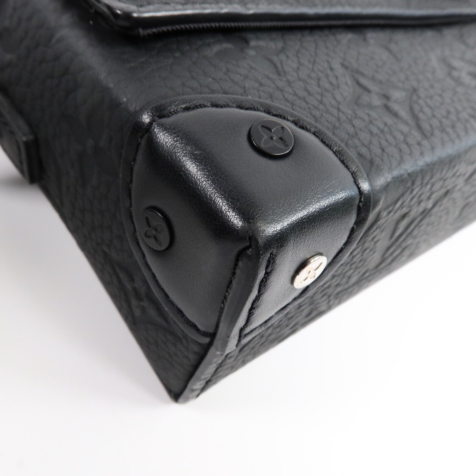 LOUIS VUITTON Monogram Taurillon Steamer Wearable Wallet肩背袋