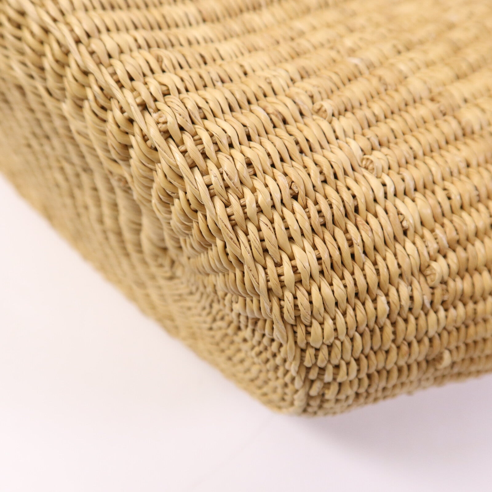 LOEWE 藤料Shell Basket Bag肩背袋