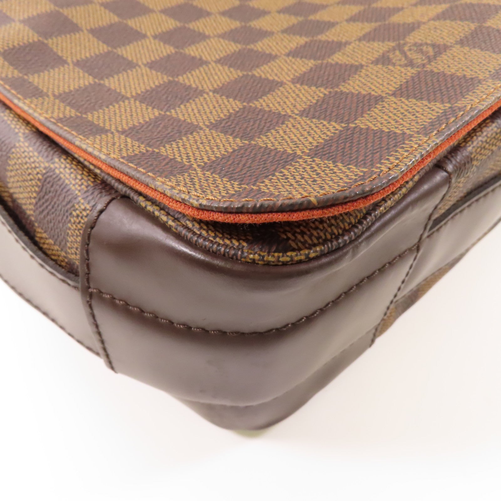 LOUIS VUITTON Damier Bastille金扣肩背袋