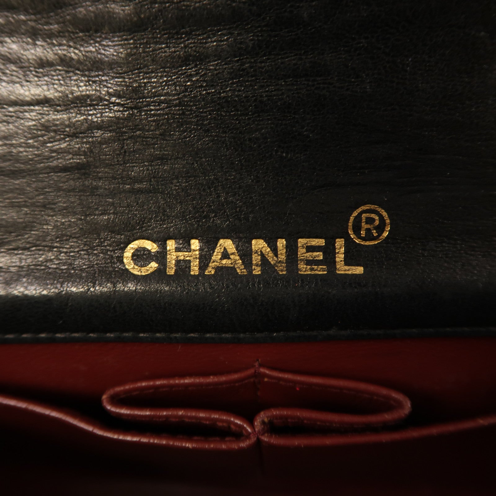 CHANEL 牛皮皮革Vintage Chain Shoulder金扣鏈帶肩背袋黑色