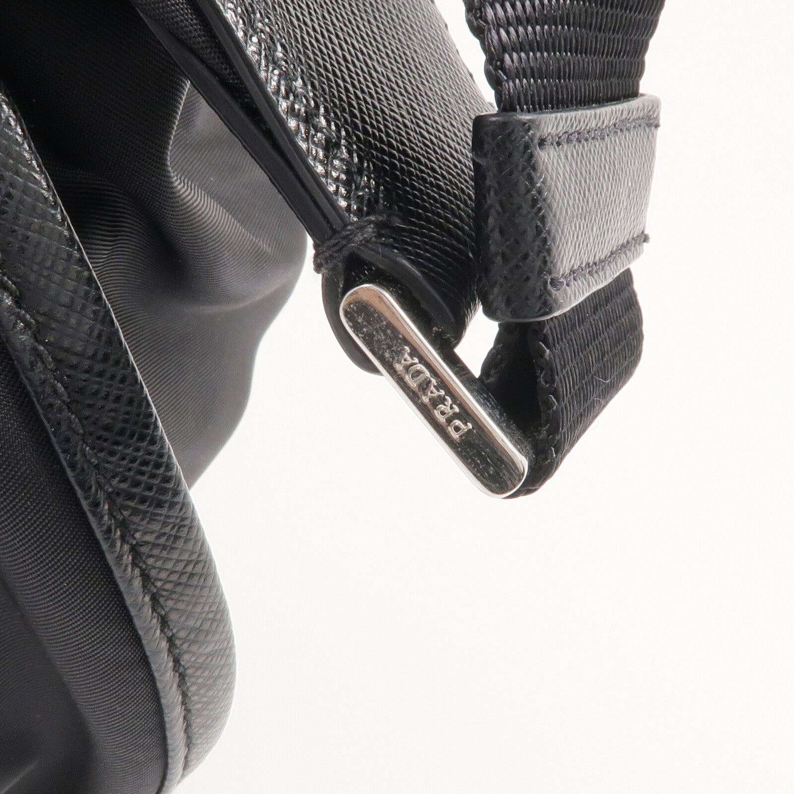 PRADA 尼龍Shoulder Bag銀扣肩背袋