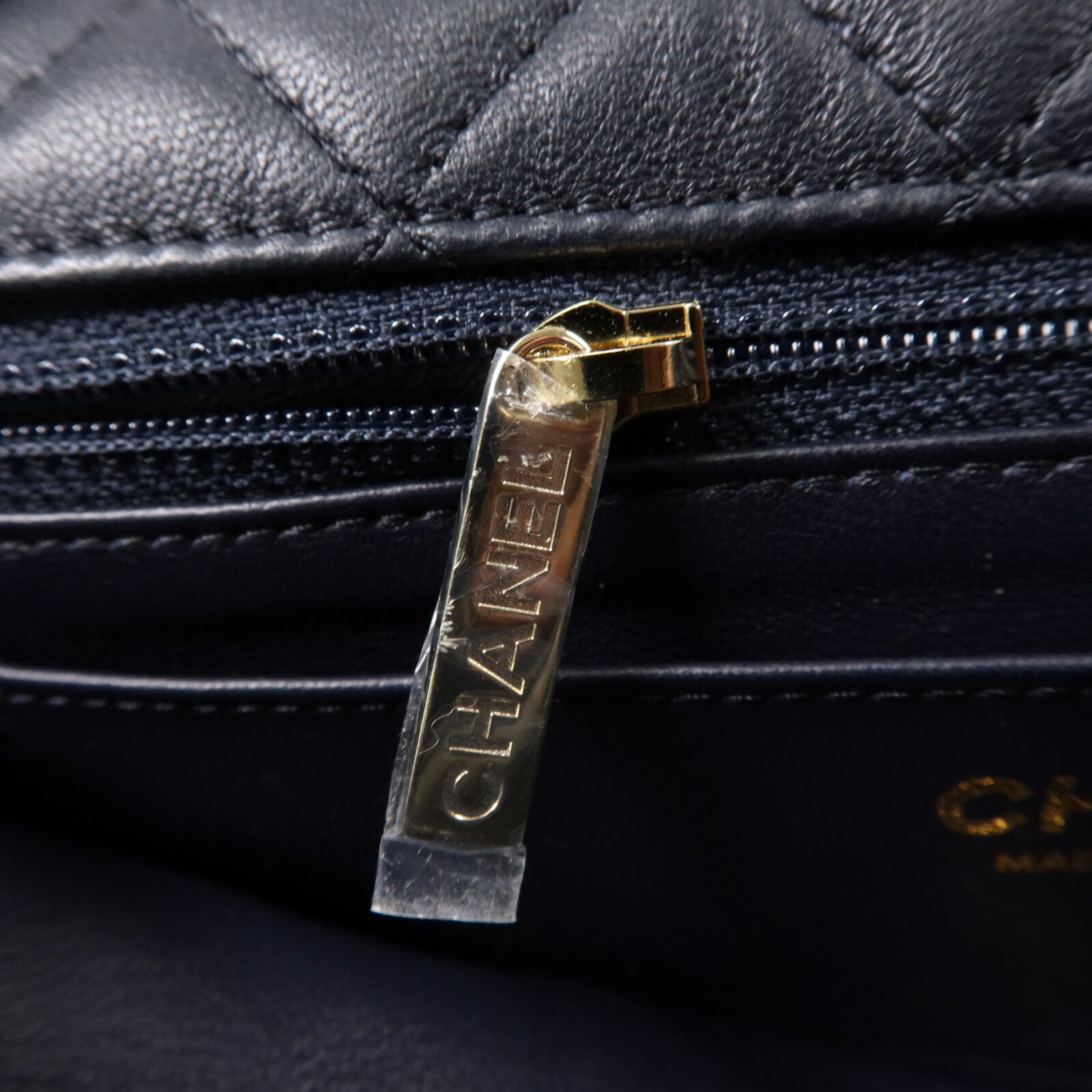 CHANEL 羊毛/羊皮皮革Mini Flap Bag鏈帶肩背袋