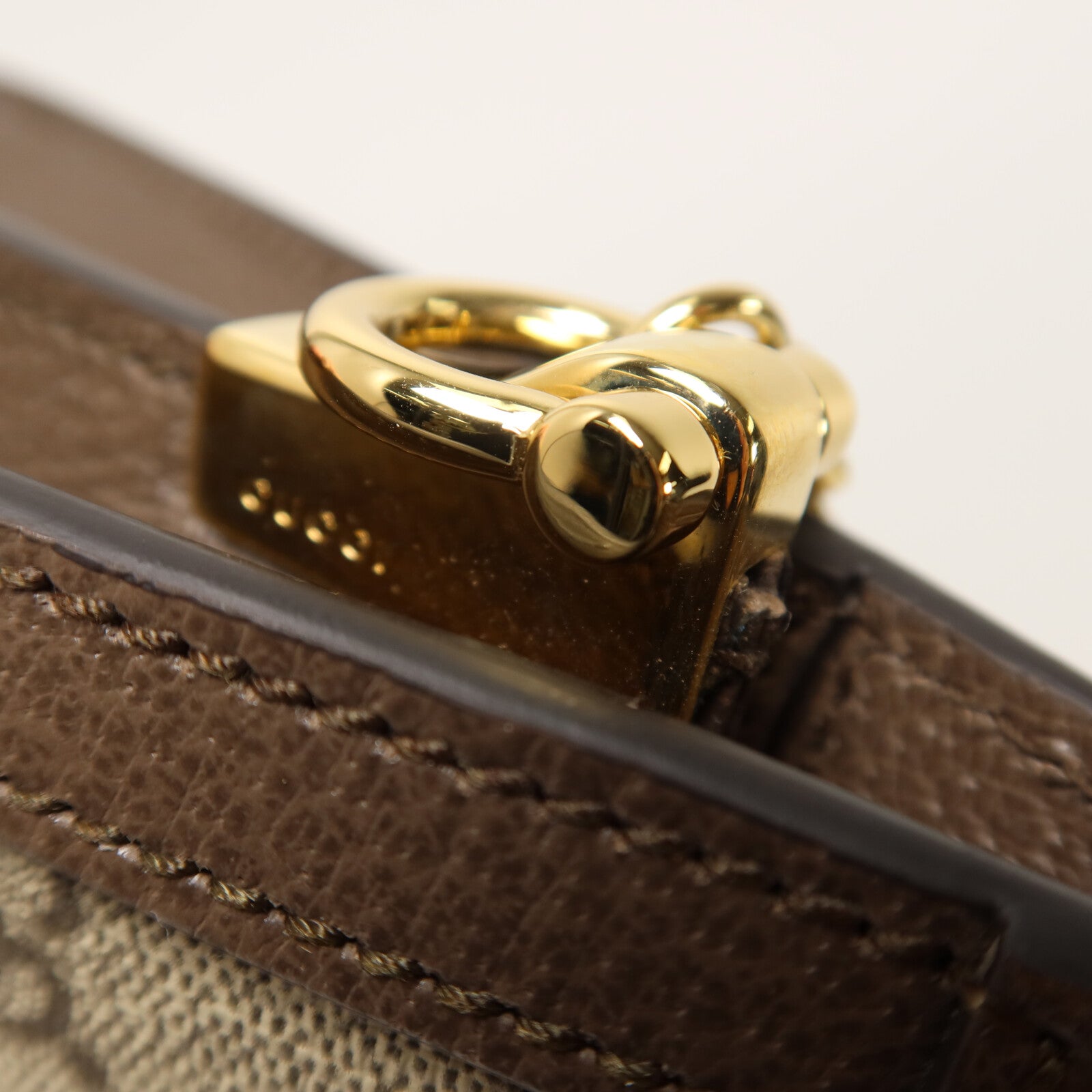 GUCCI 塗層帆布Ophidia GG鏈帶肩背袋