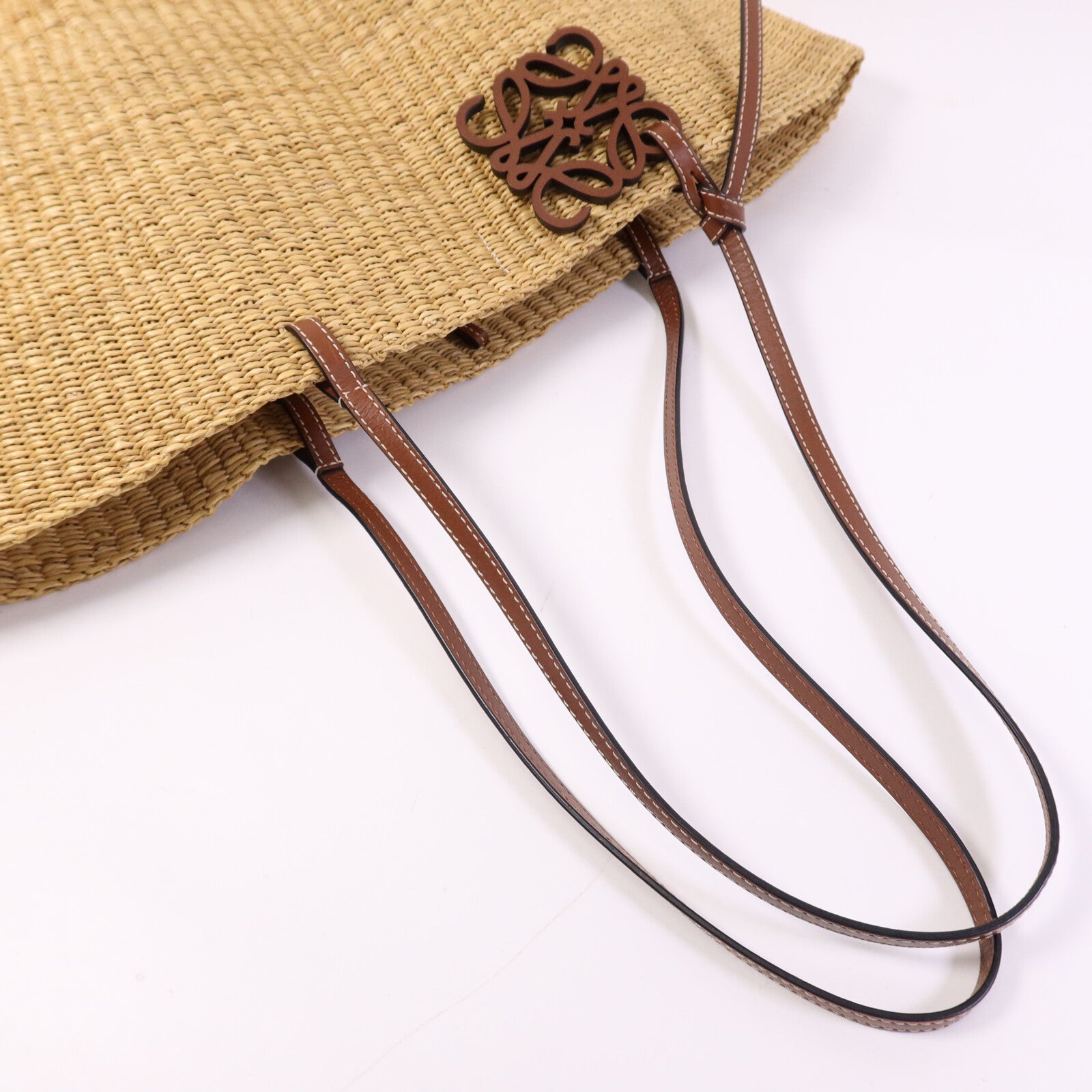 LOEWE 藤料Shell Basket Bag肩背袋