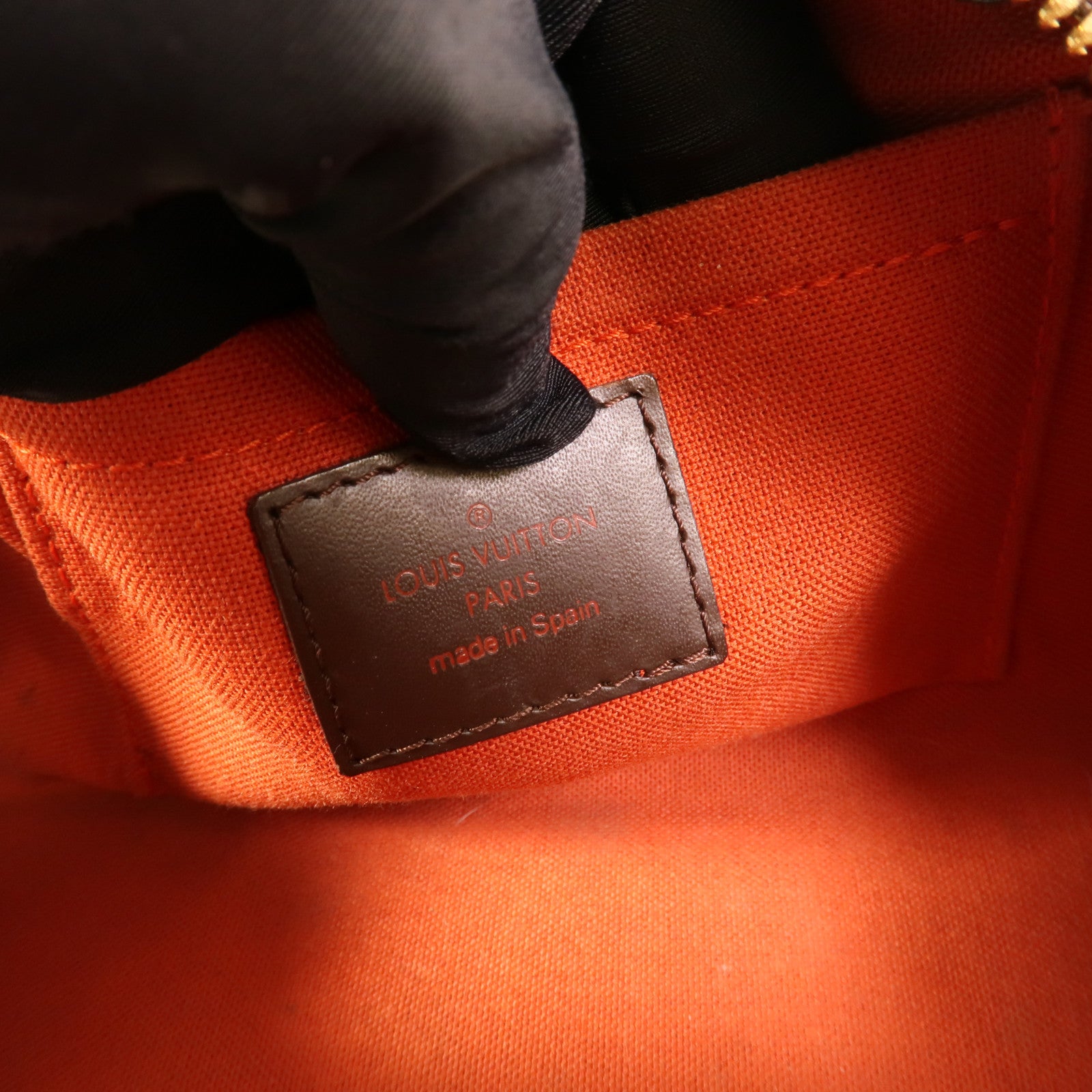 LOUIS VUITTON Damier Rivera Mini金扣手挽袋