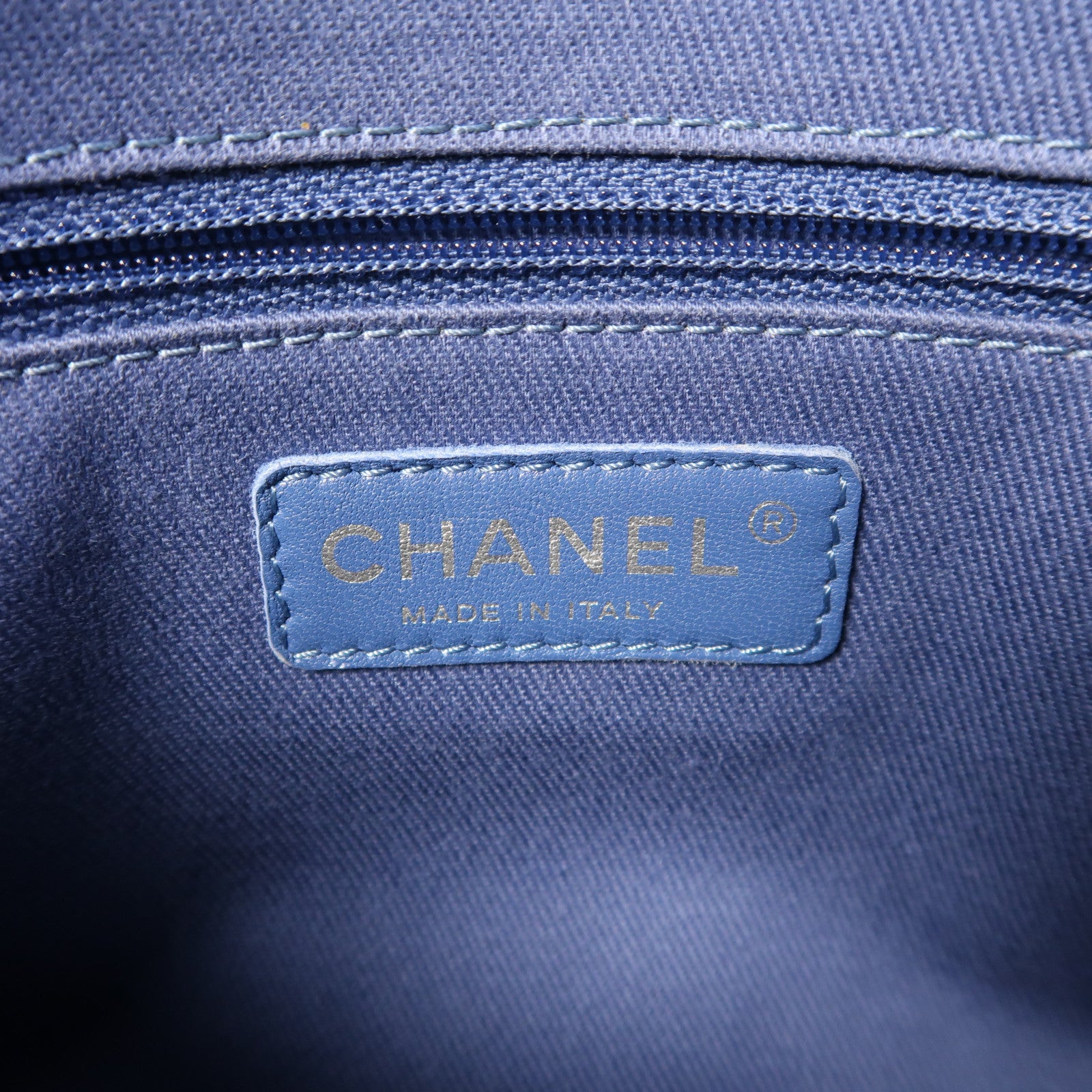CHANEL 牛皮皮革Chain Shoulder銀扣鏈帶肩背袋