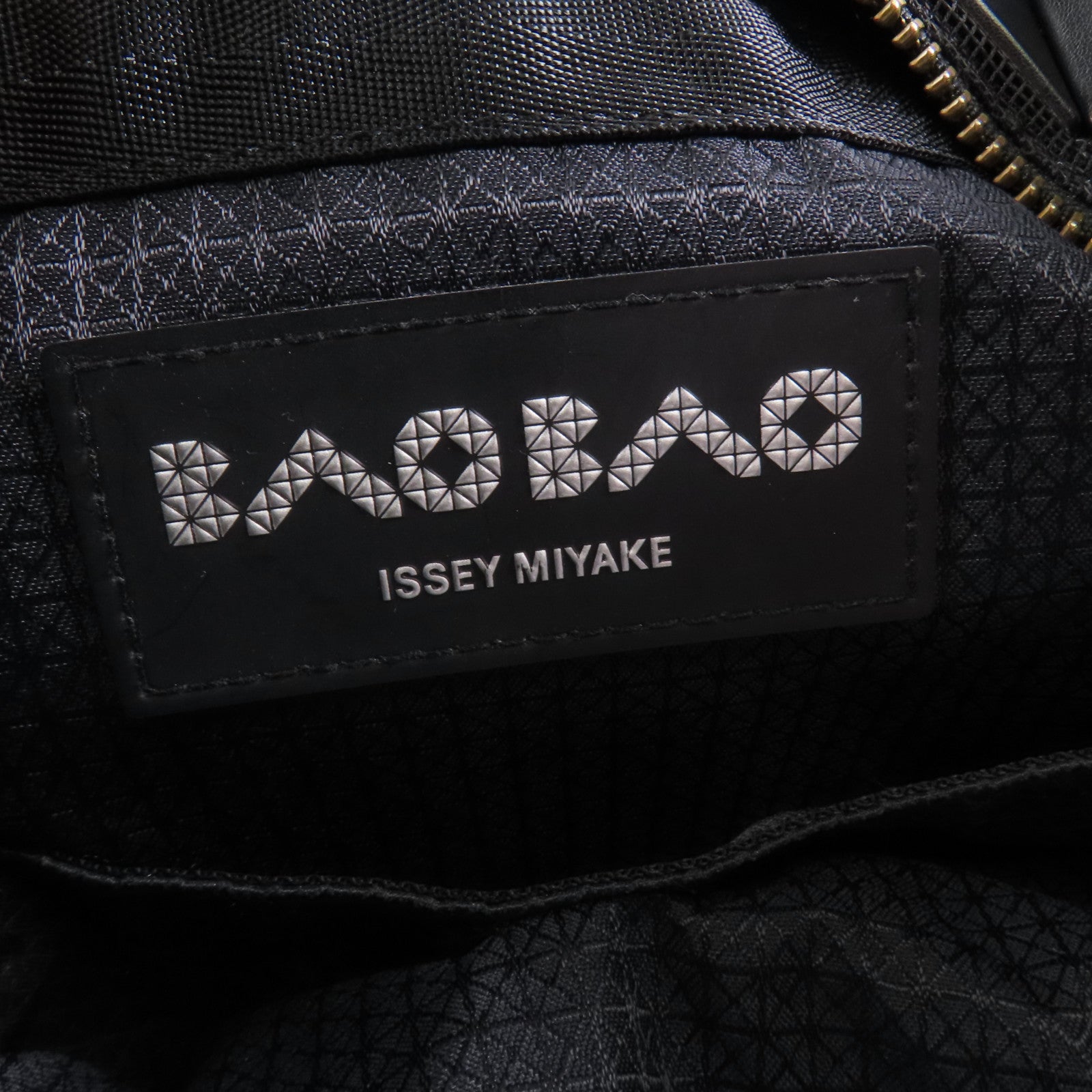 BAO BAO ISSEYMIYAKE PVC Bao Bao Shoulder Bag肩背袋