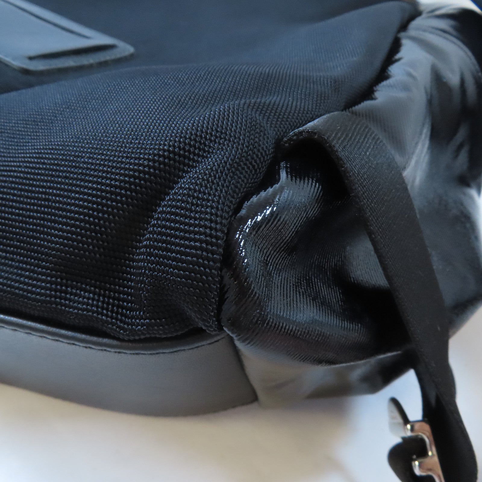 GIVENCHY PVC Backpack銀扣背包黑色