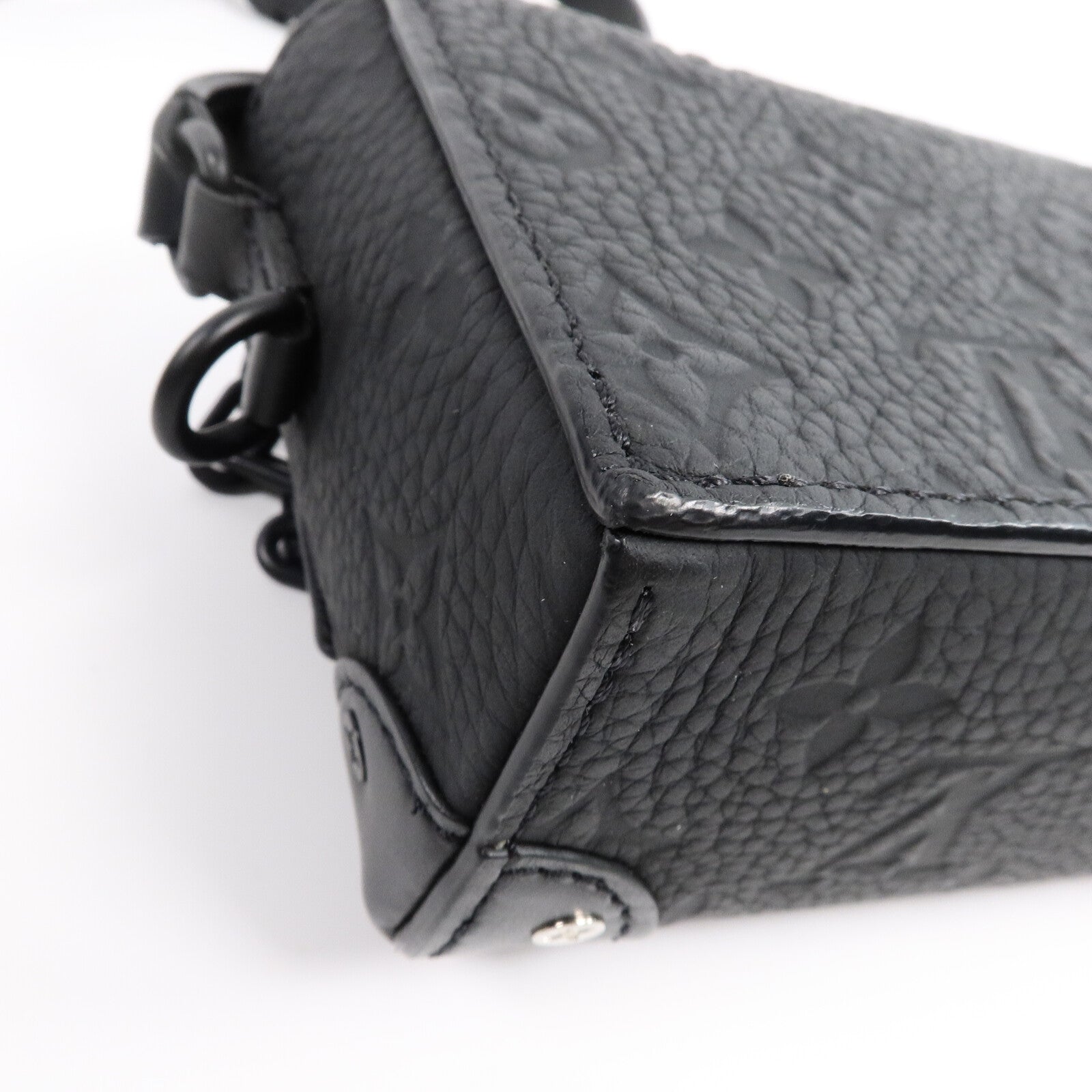 LOUIS VUITTON Monogram Taurillon Steamer Wearable Wallet肩背袋