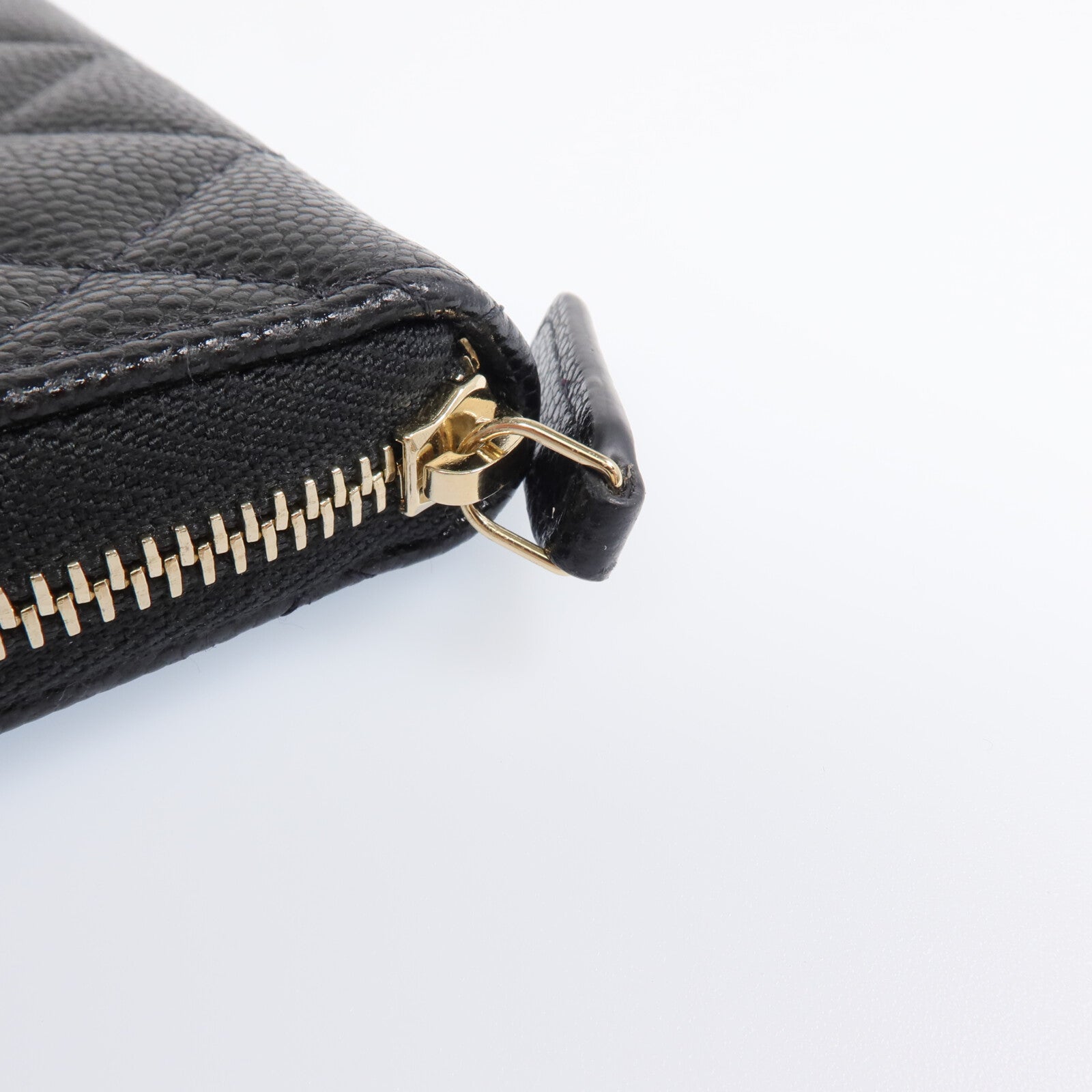 CHANEL 牛皮皮革Wallet金扣錢包