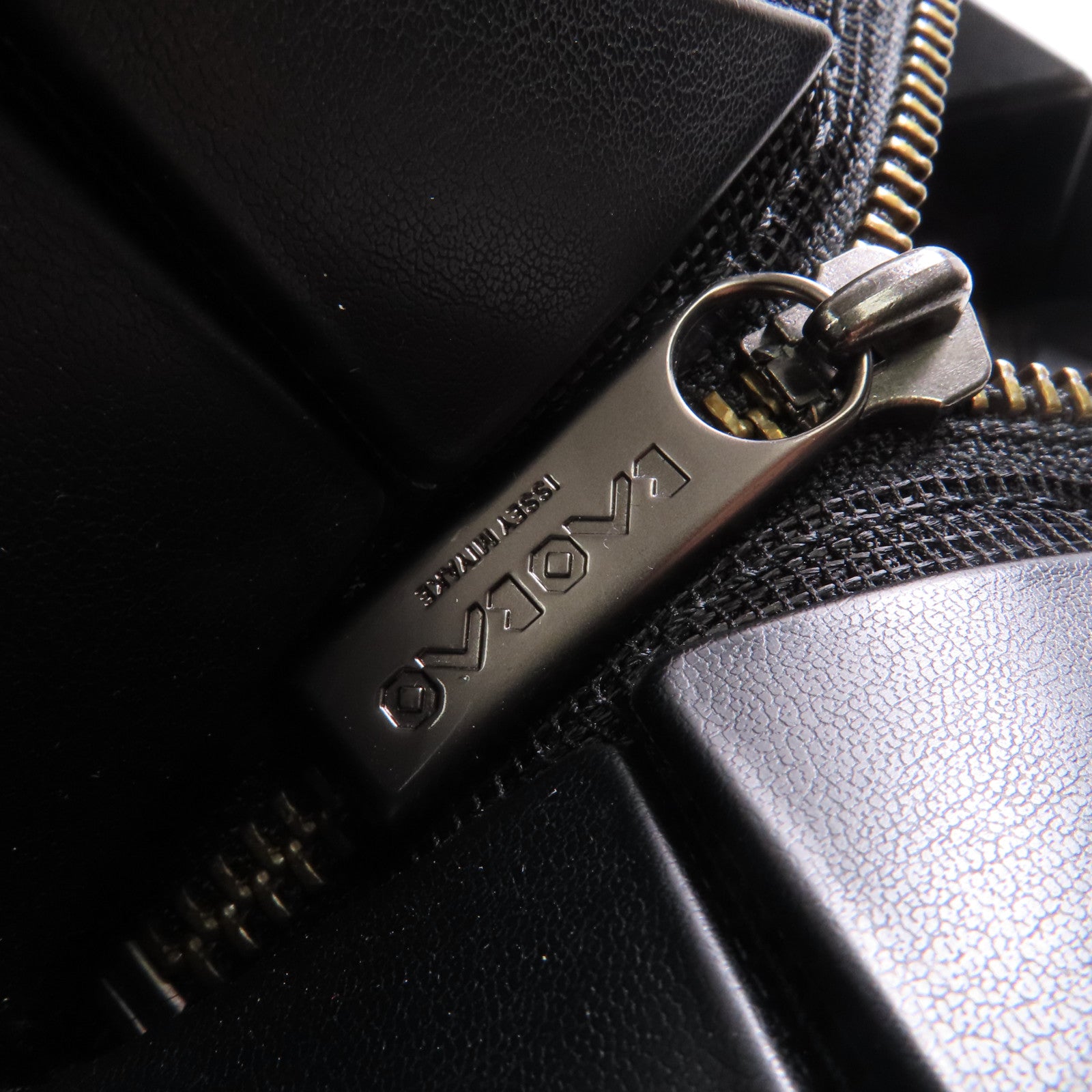 BAO BAO ISSEYMIYAKE PVC Bao Bao Shoulder Bag肩背袋