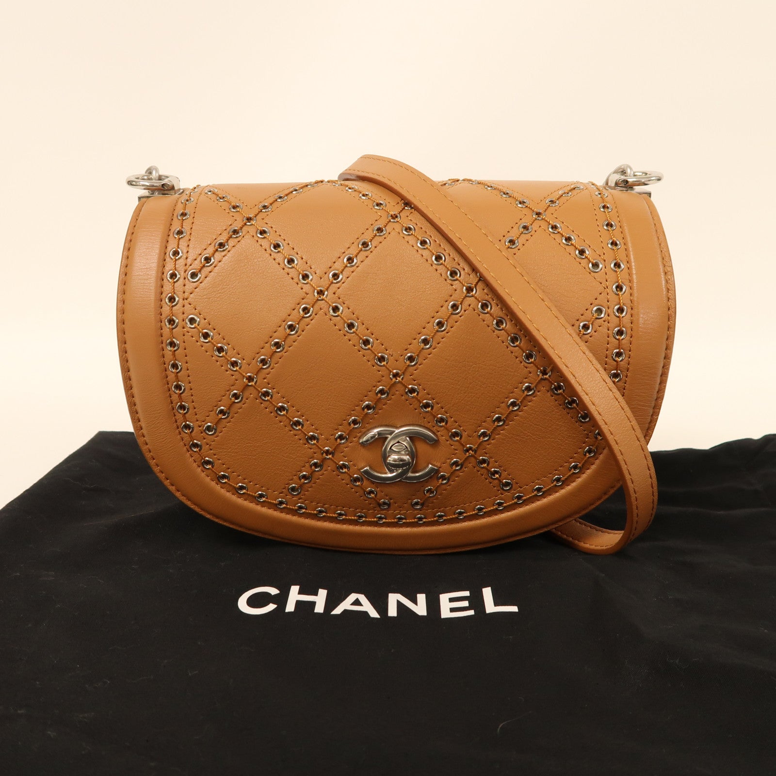 CHANEL【激減優惠】 牛皮皮革Chain Shoulder銀扣肩背袋棕色