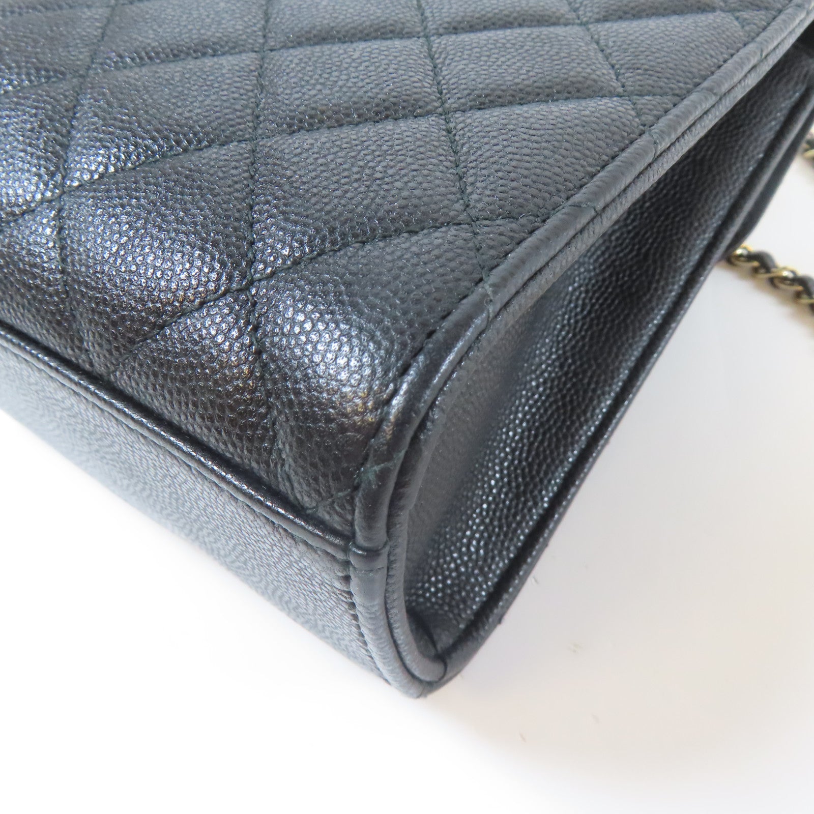 CHANEL 菱格Caviar皮革Chain Shoulder金扣鏈帶肩背袋黑色