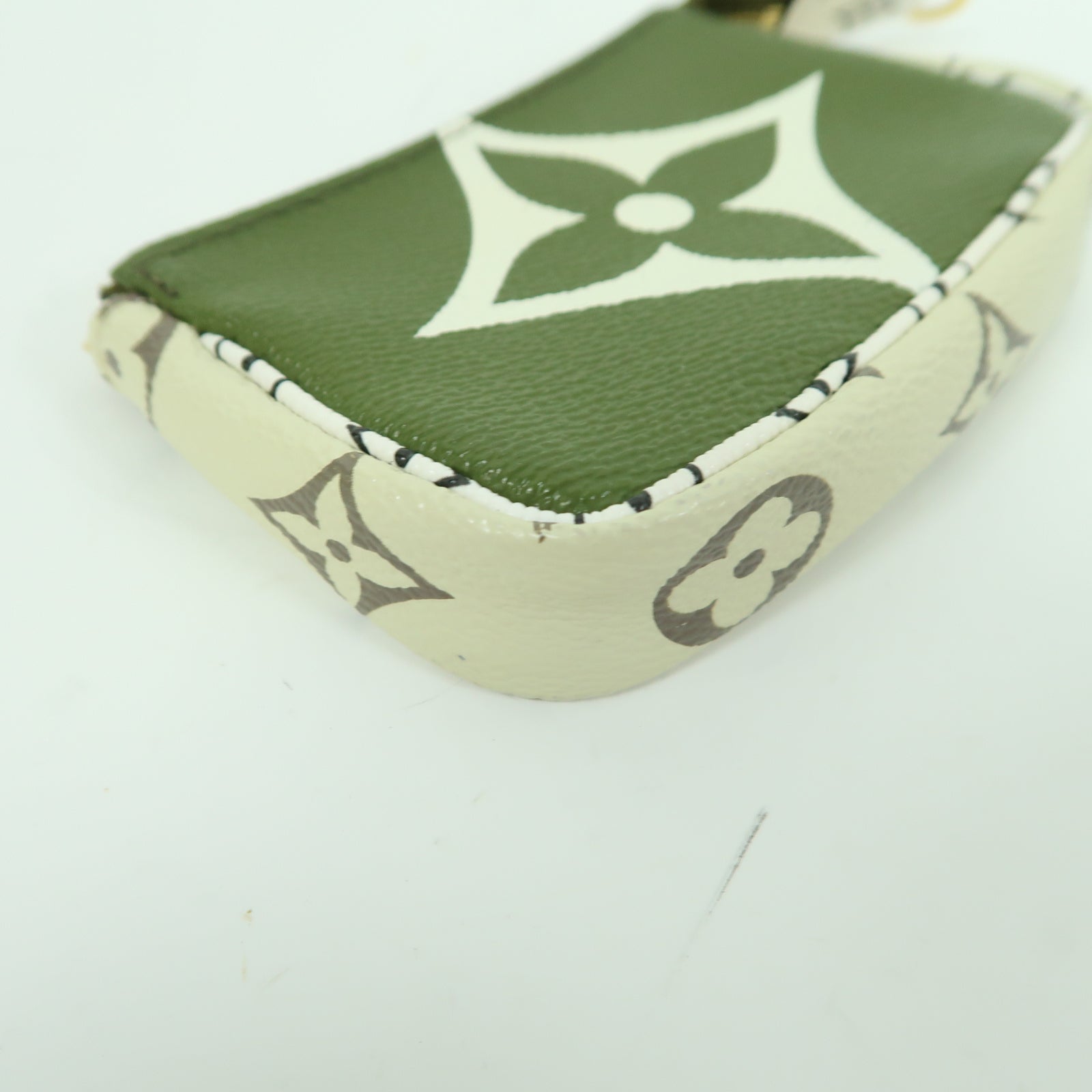 LOUIS VUITTON Monogram Giant Micro金扣零錢包綠色