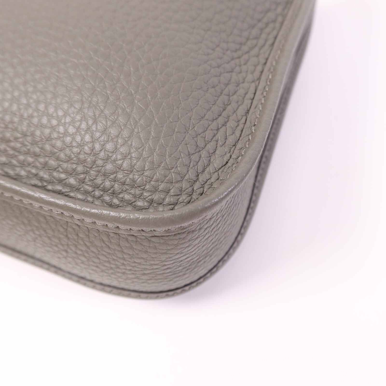 HERMES Clemence皮革Evelyne TPM金扣肩背袋Gris Meyer